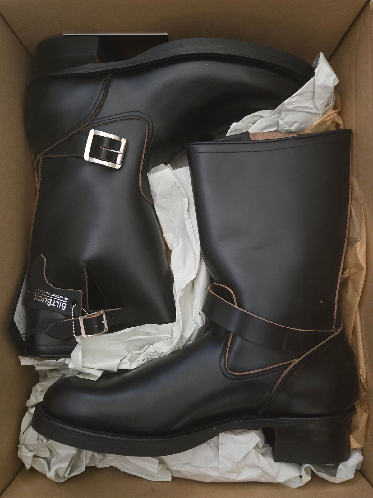 Photo by lurk on September 18, 2025 of the Attractions Biltbuck Engineer Boots Lot.269 in Steerhide.