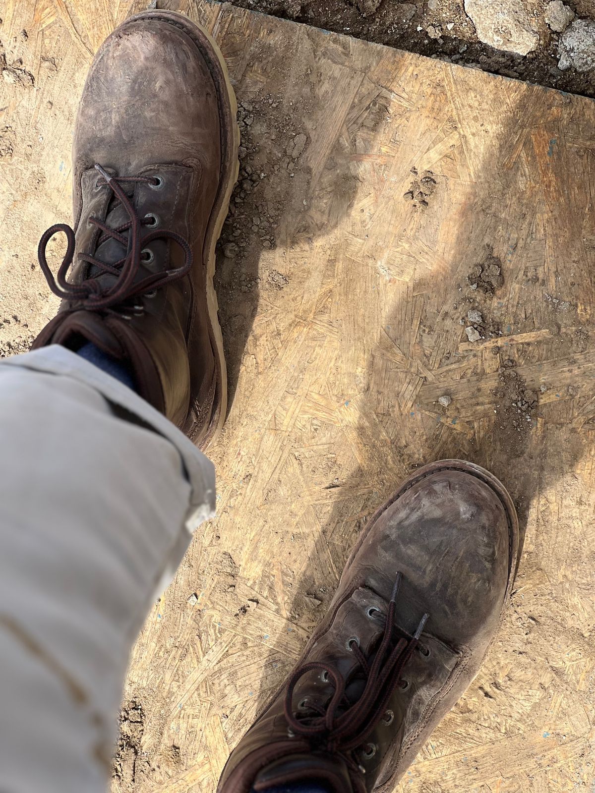 Photo by framerDrew on March 10, 2025 of the Red Wing in Unknown Material.