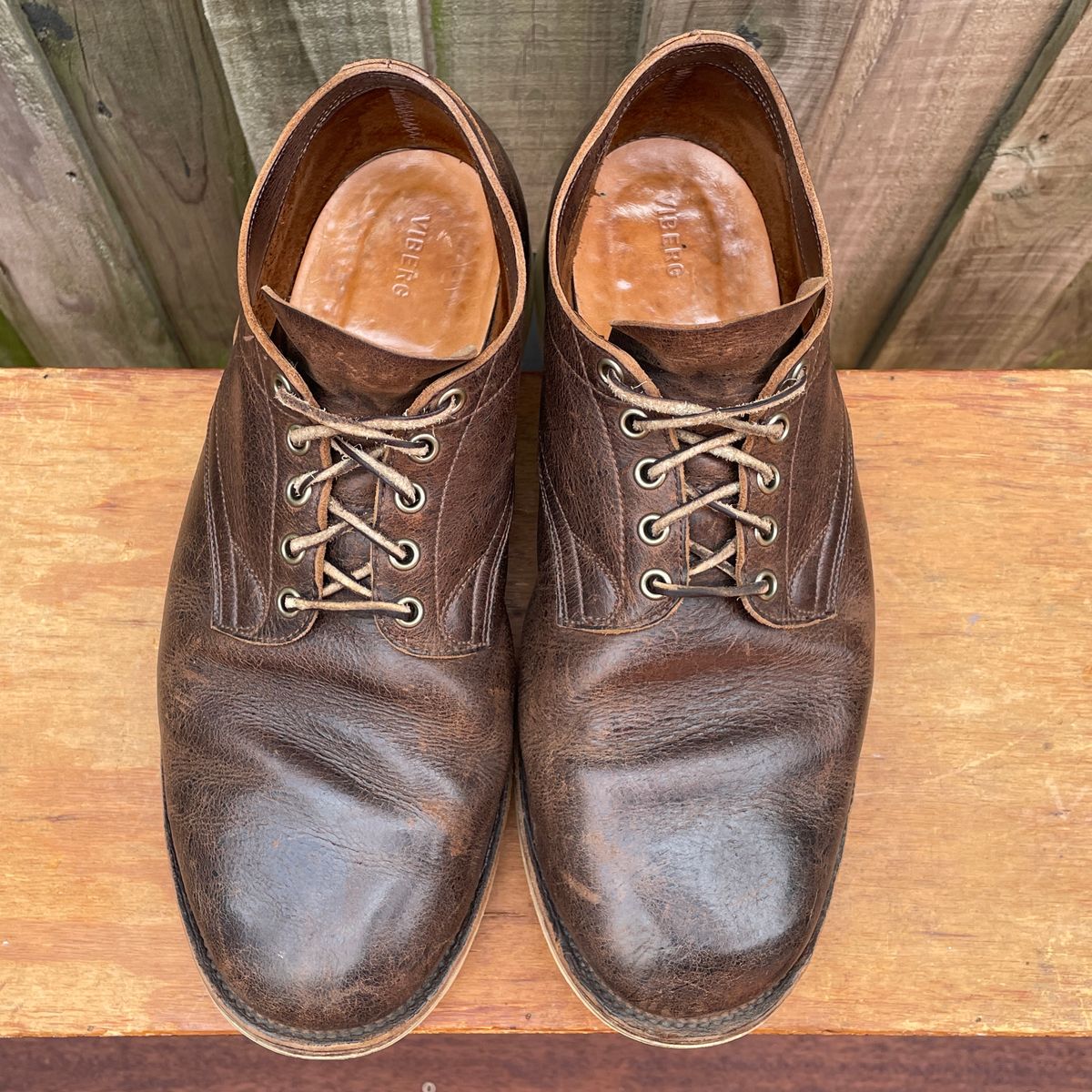 Photo by roycehamptontho on April 6, 2025 of the Viberg 145 Oxford in C.F. Stead Zulu Waxed Kudu.