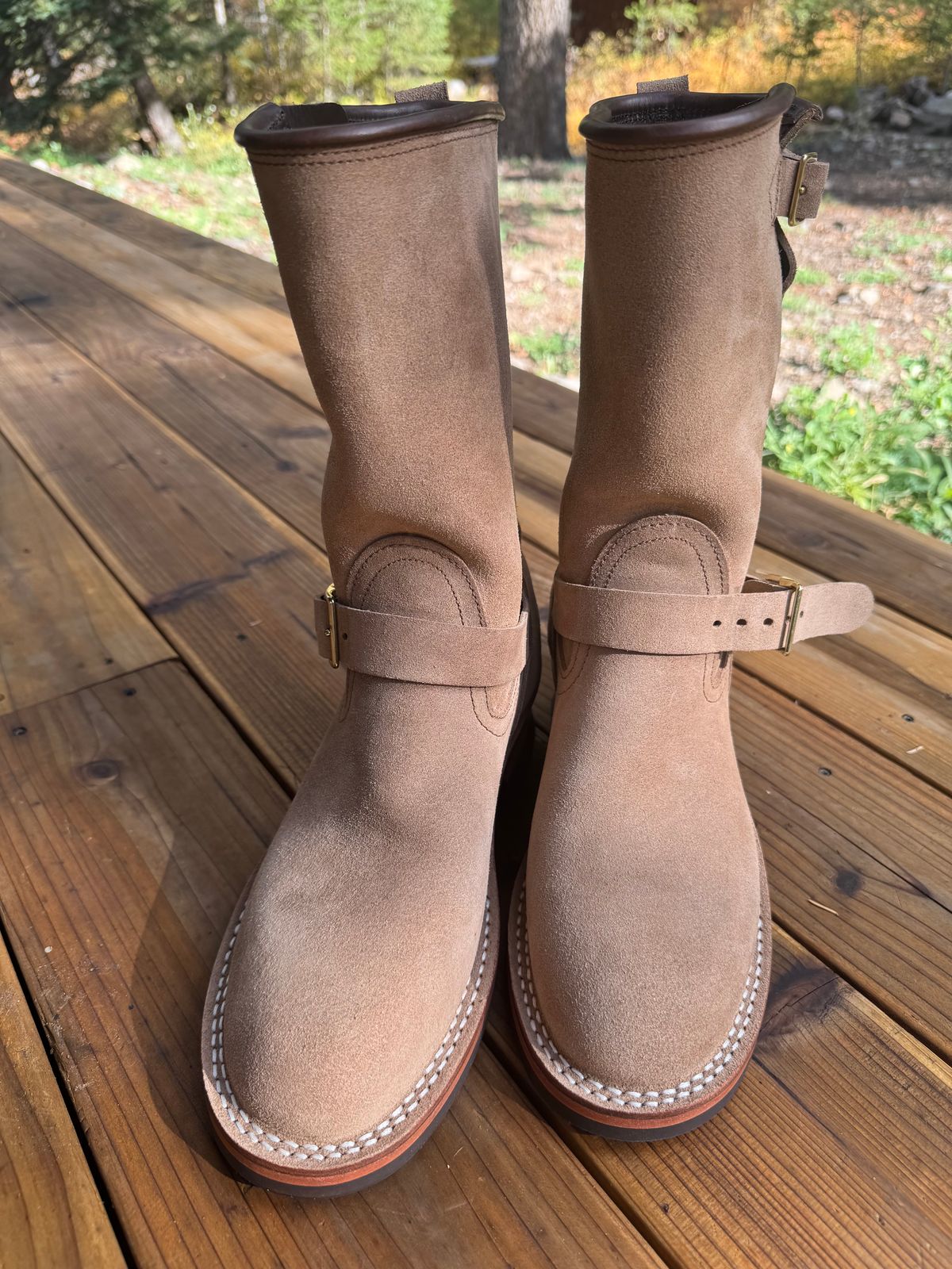 Photo by sfiegi on September 29, 2025 of the Nicks Brakeman in Horween Brown Chromexcel Roughout.