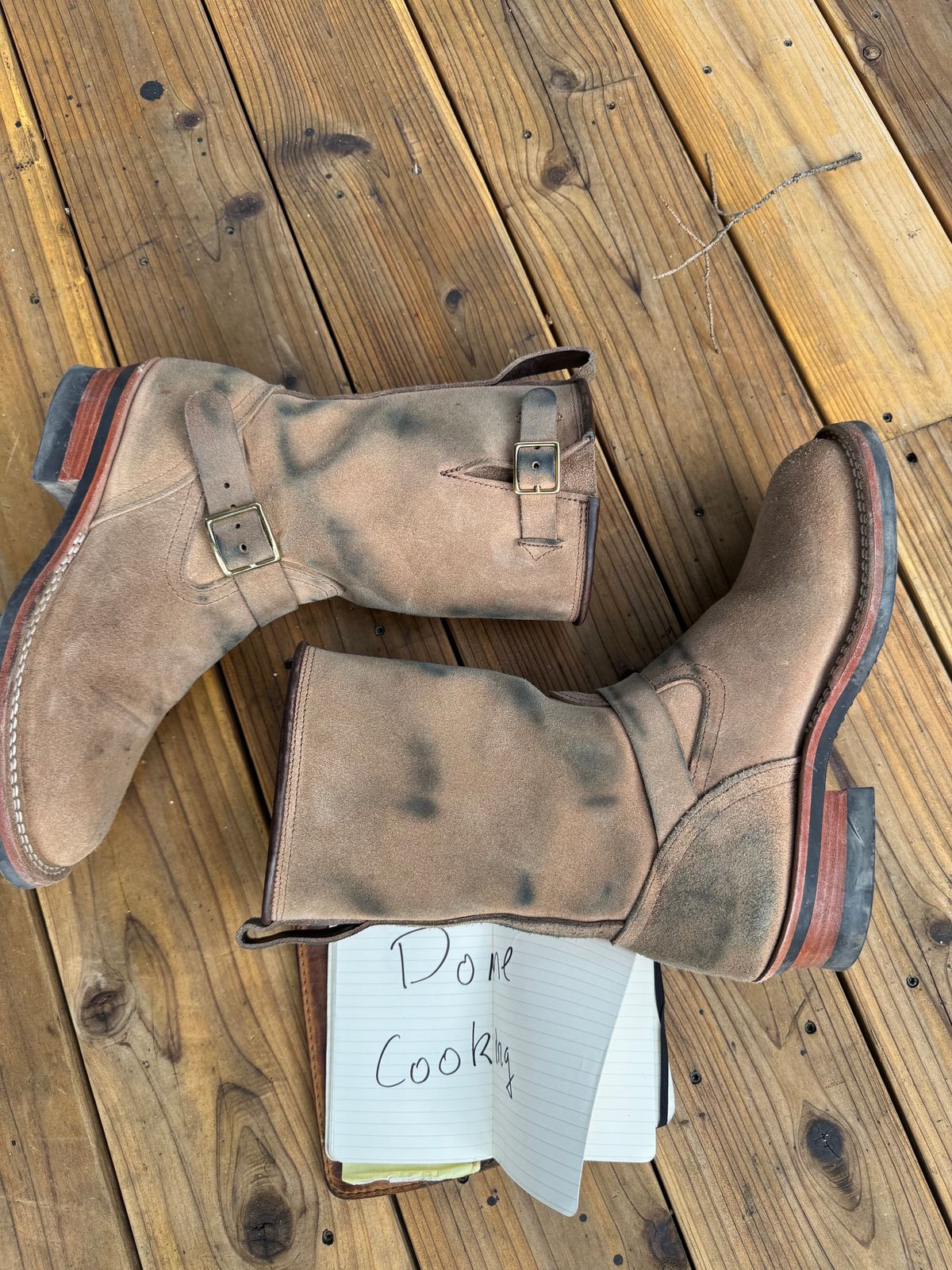 Photo by sfiegi on November 1, 2025 of the Nicks Brakeman in Horween Brown Chromexcel Roughout.