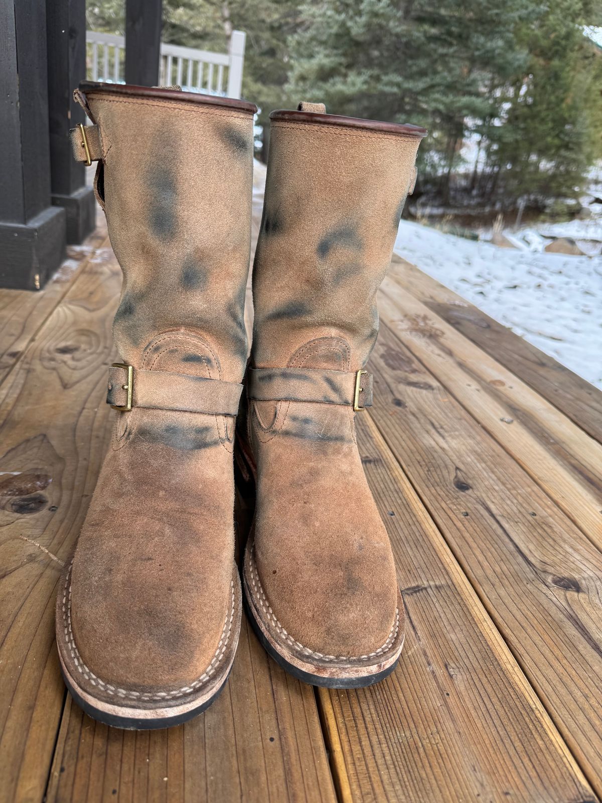 Photo by sfiegi on January 1, 2026 of the Nicks Brakeman in Horween Brown Chromexcel Roughout.