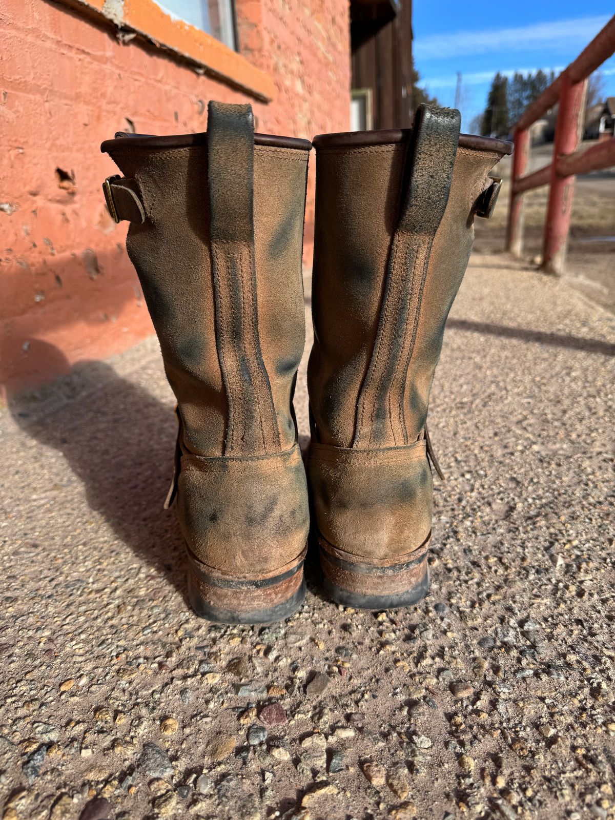 Photo by sfiegi on March 1, 2026 of the Nicks Brakeman in Horween Brown Chromexcel Roughout.