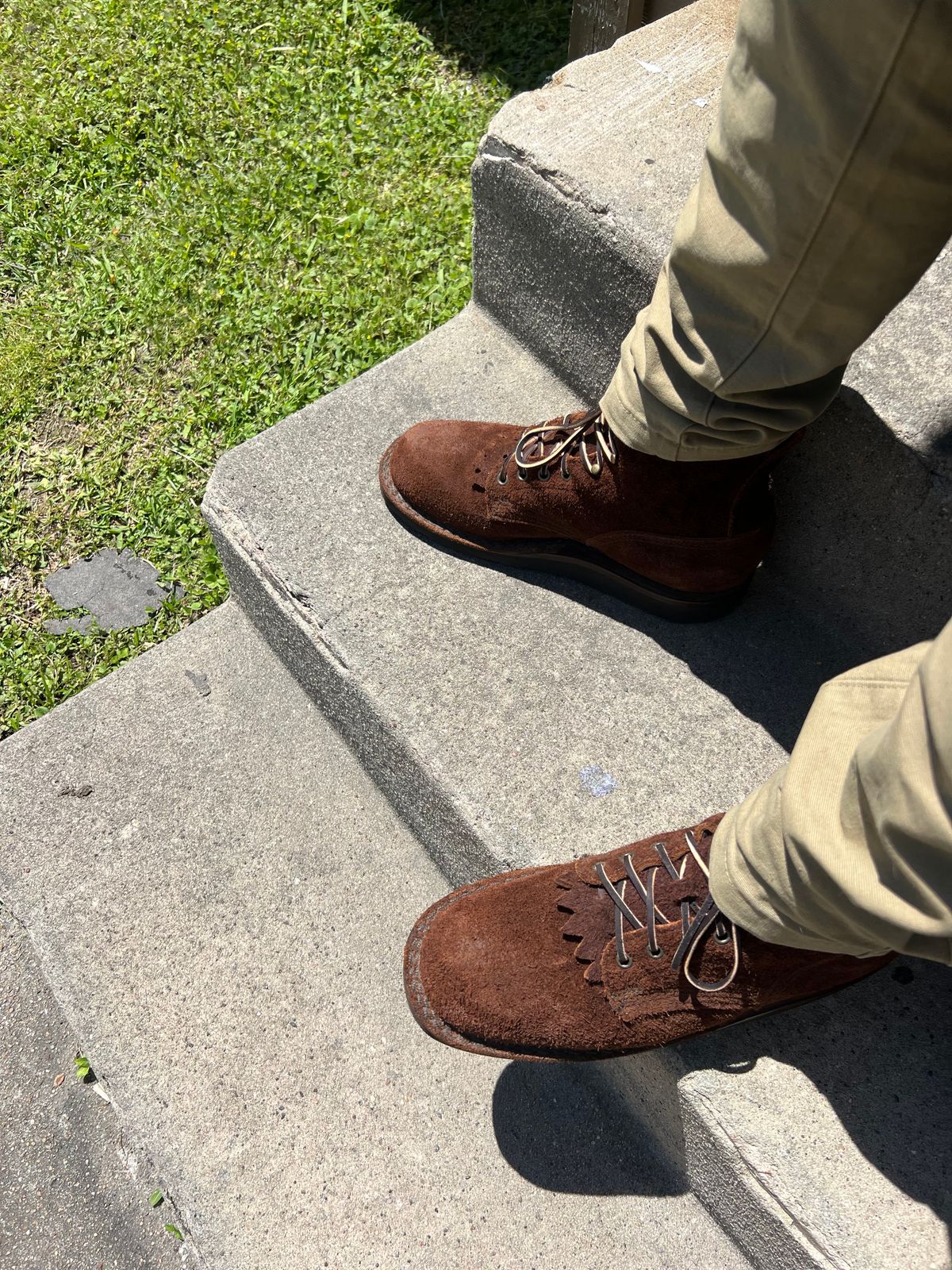 Photo by chrisgonzalezcjg on April 10, 2025 of the JK Boots Forefront in Bison Roughout.