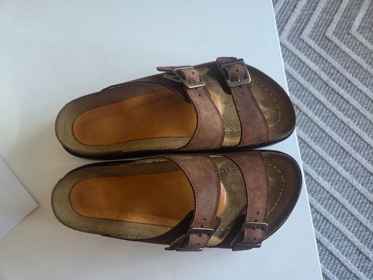 Photo by Ecyce on April 30, 2026 of the Botas Hasta La Muerte Huaraches in Brown Roughout.