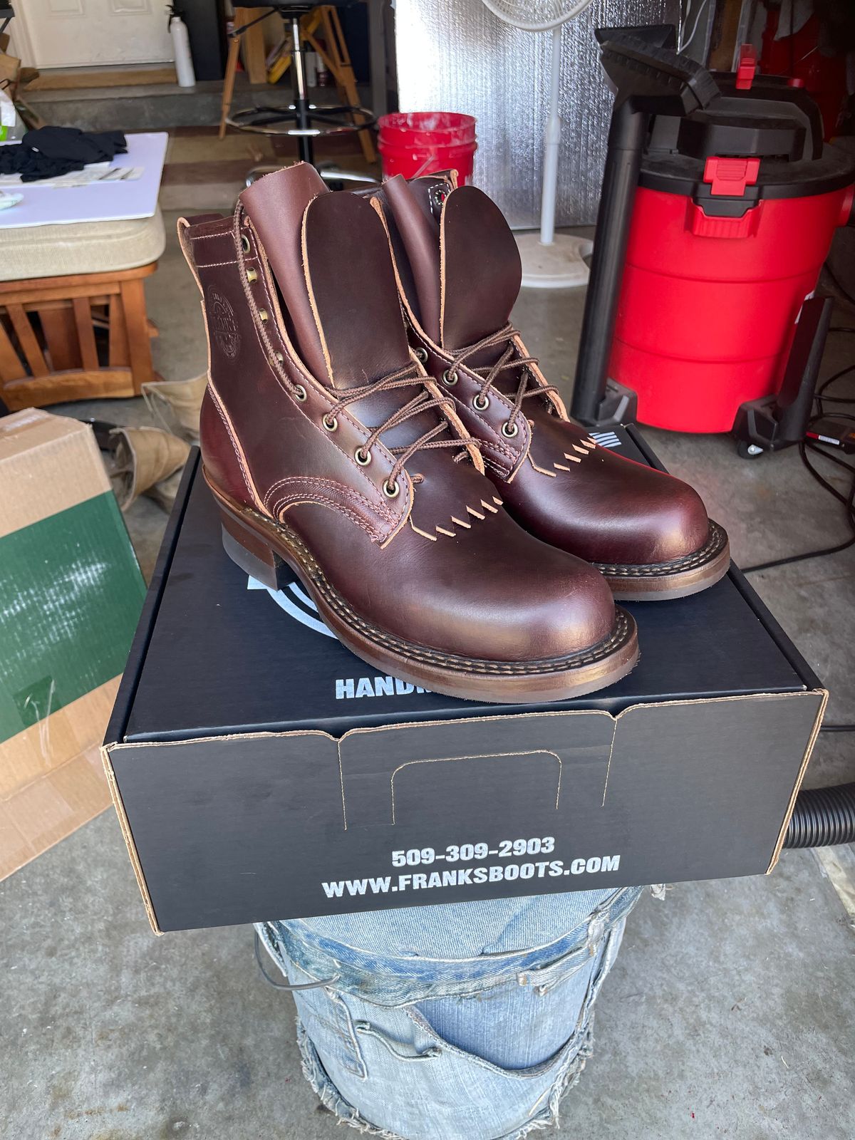 Photo by LeihMeAlone on May 21, 2026 of the Frank's Boots Wilshire in Seidel Brown Double Shot.