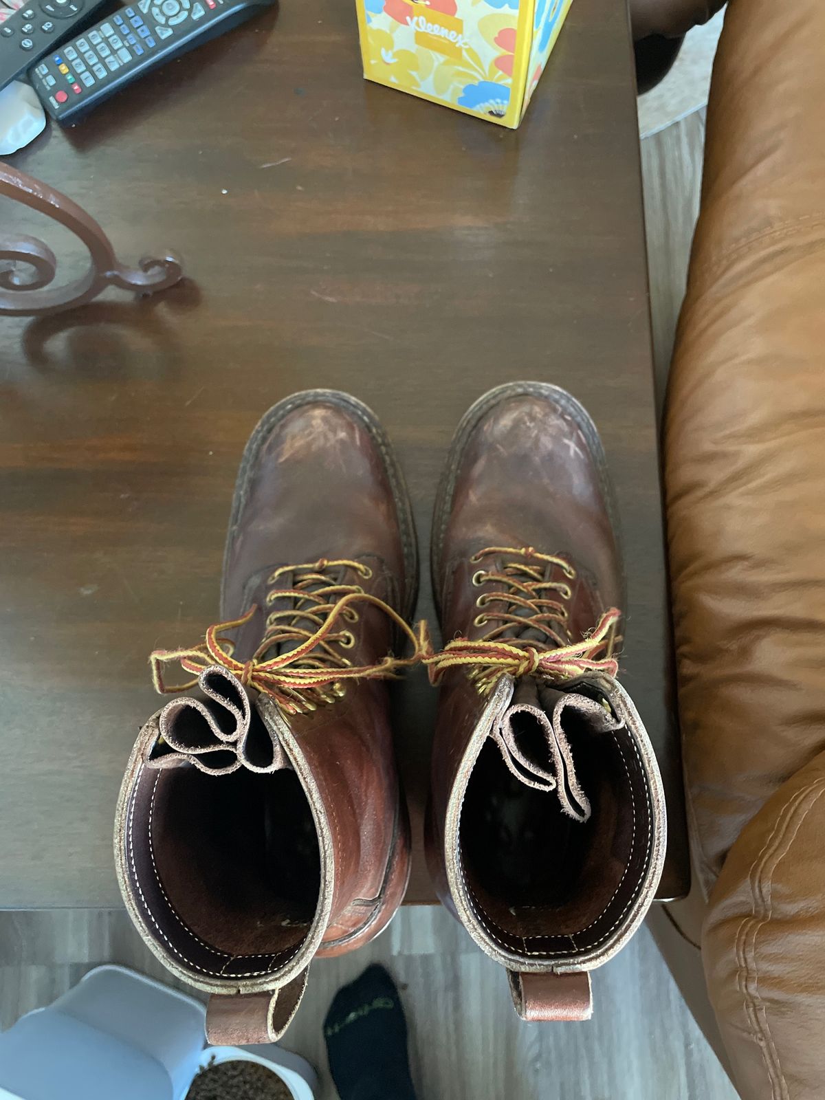 Photo by LeihMeAlone on December 15, 2024 of the White's Packer in Seidel Red Dog Oil Tan.
