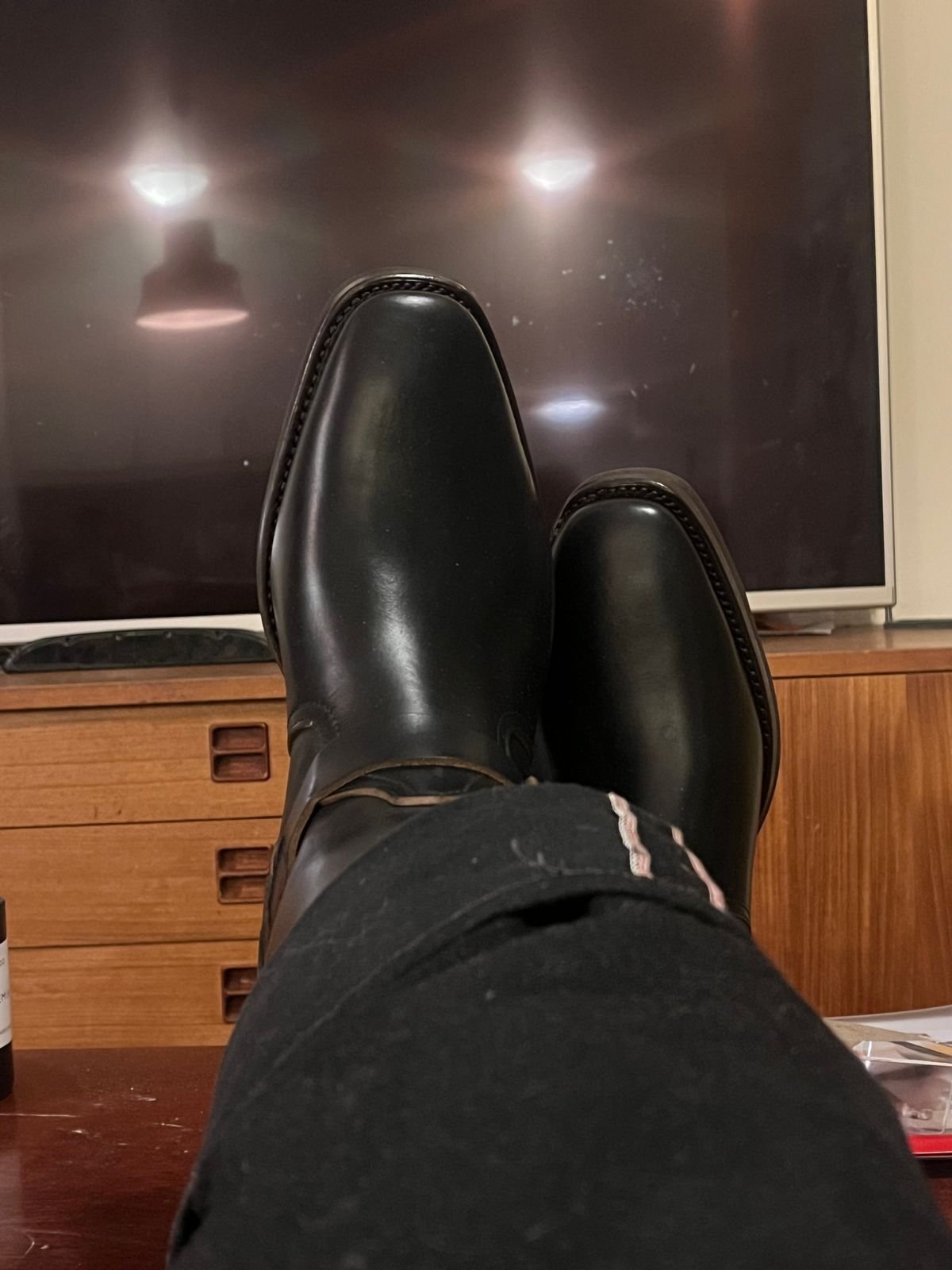 Photo by NCF on January 28, 2025 of the Bright Shoemakers Vulture in Horween Black Teacore Chromexcel.