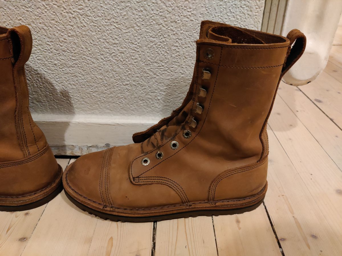 Photo by ForeignWatercress on April 20, 2026 of the Jim Green Barefoot African Trooper in Fudge Crazy Horse.