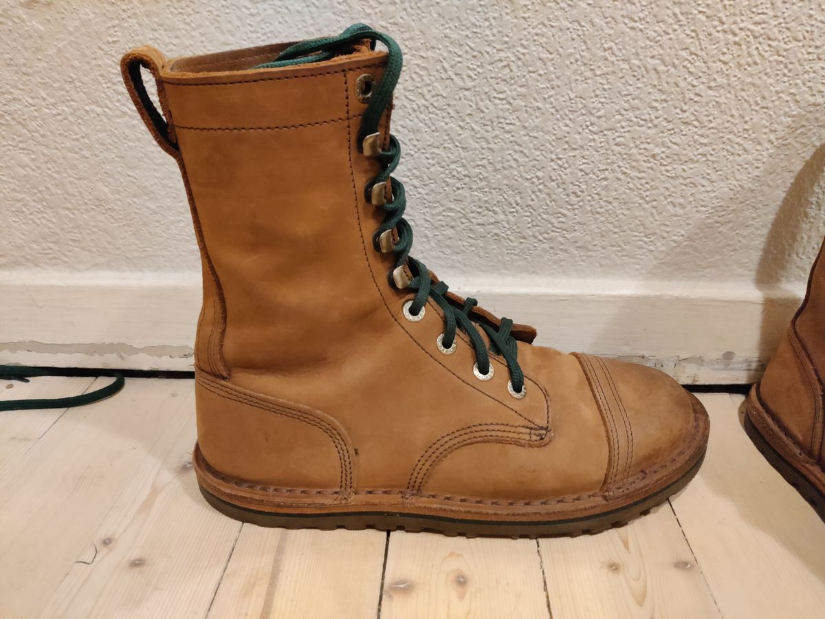 Photo by ForeignWatercress on April 20, 2026 of the Jim Green Barefoot African Trooper in Fudge Crazy Horse.