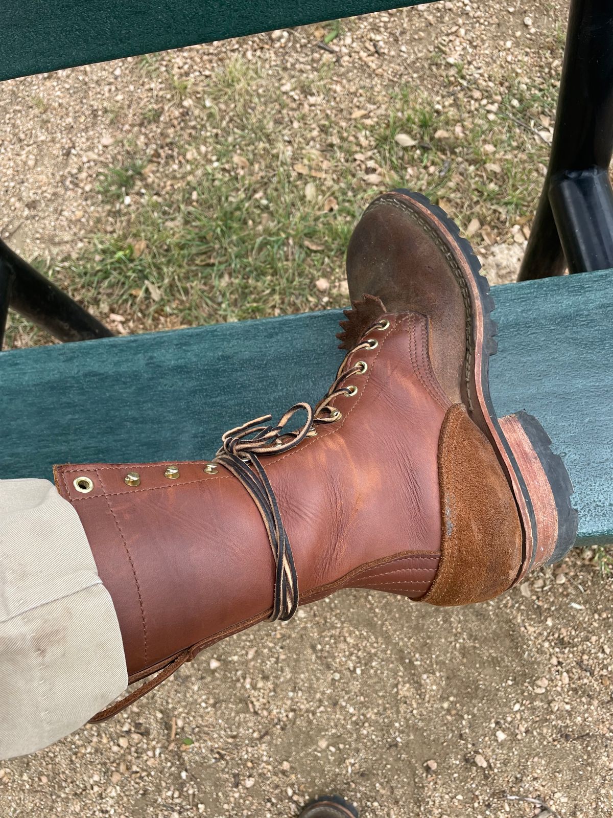 Photo by ludwigvan88 on April 5, 2023 of the Nicks BuilderPro in Seidel 1964 Brown.