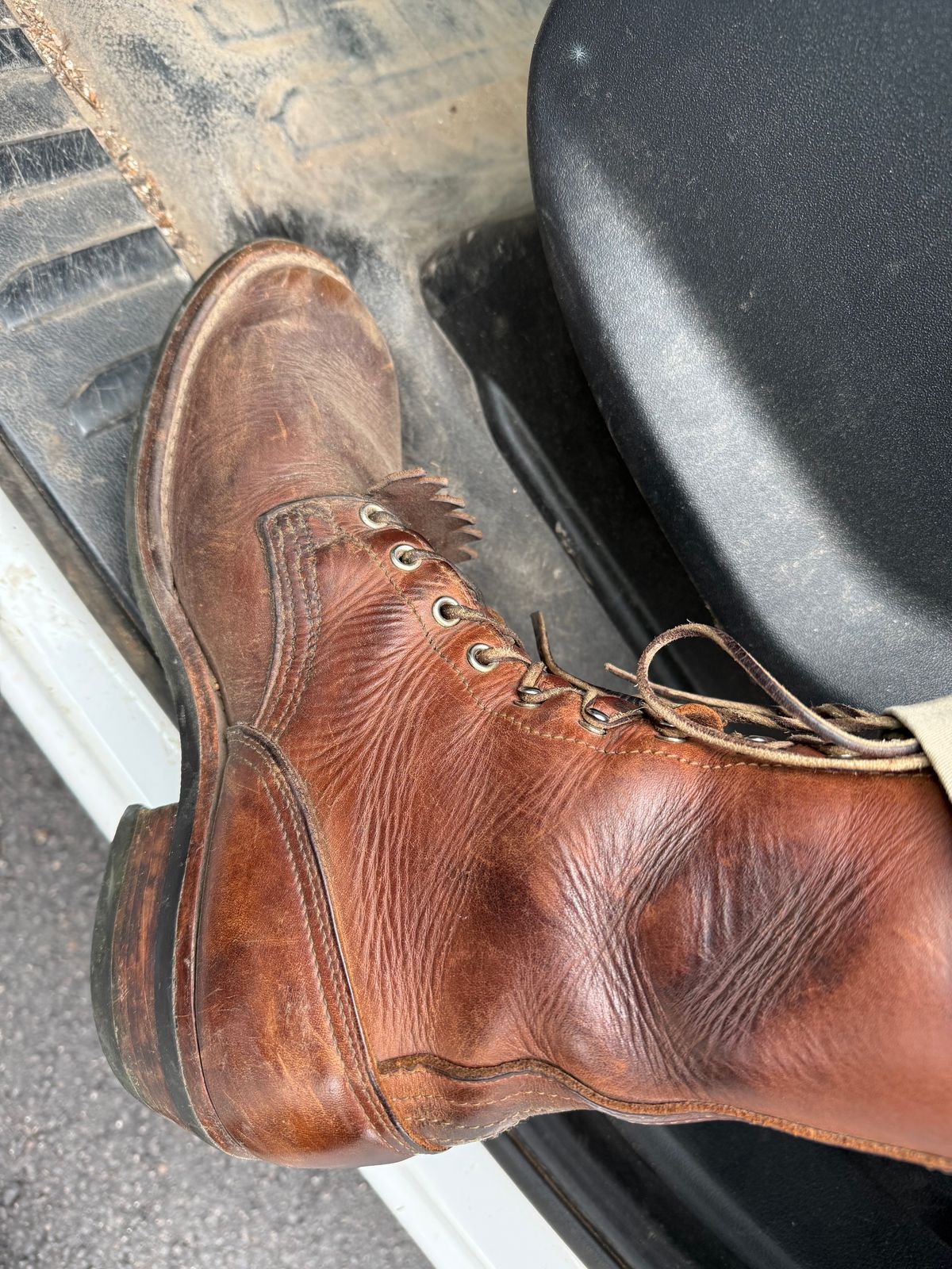 Photo by ludwigvan88 on February 27, 2025 of the Nicks BuilderPro in Seidel 1964 Brown.