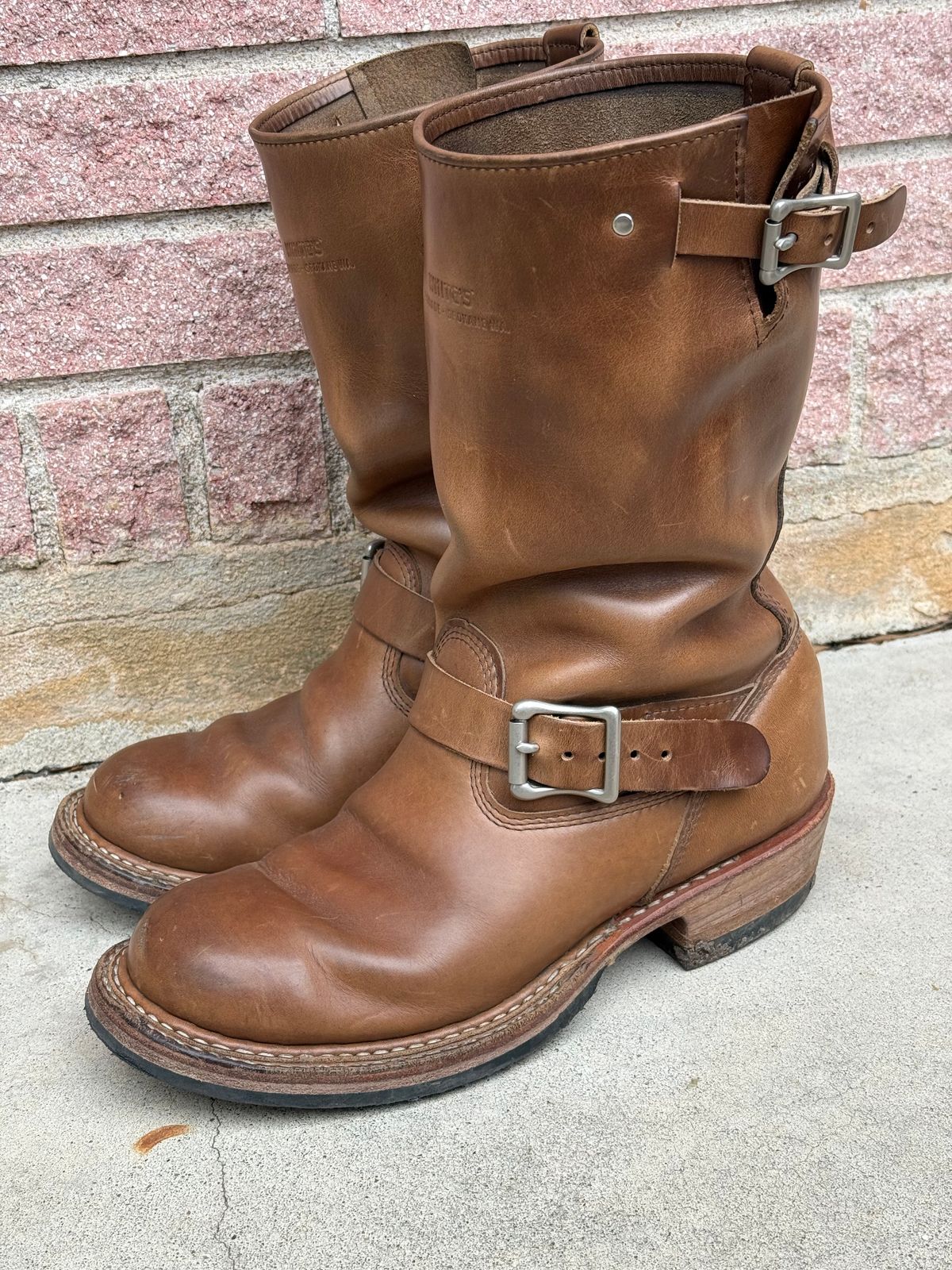 Photo by ludwigvan88 on July 19, 2025 of the White's Nomad Engineer Boots in Horween Natural Chromexcel.