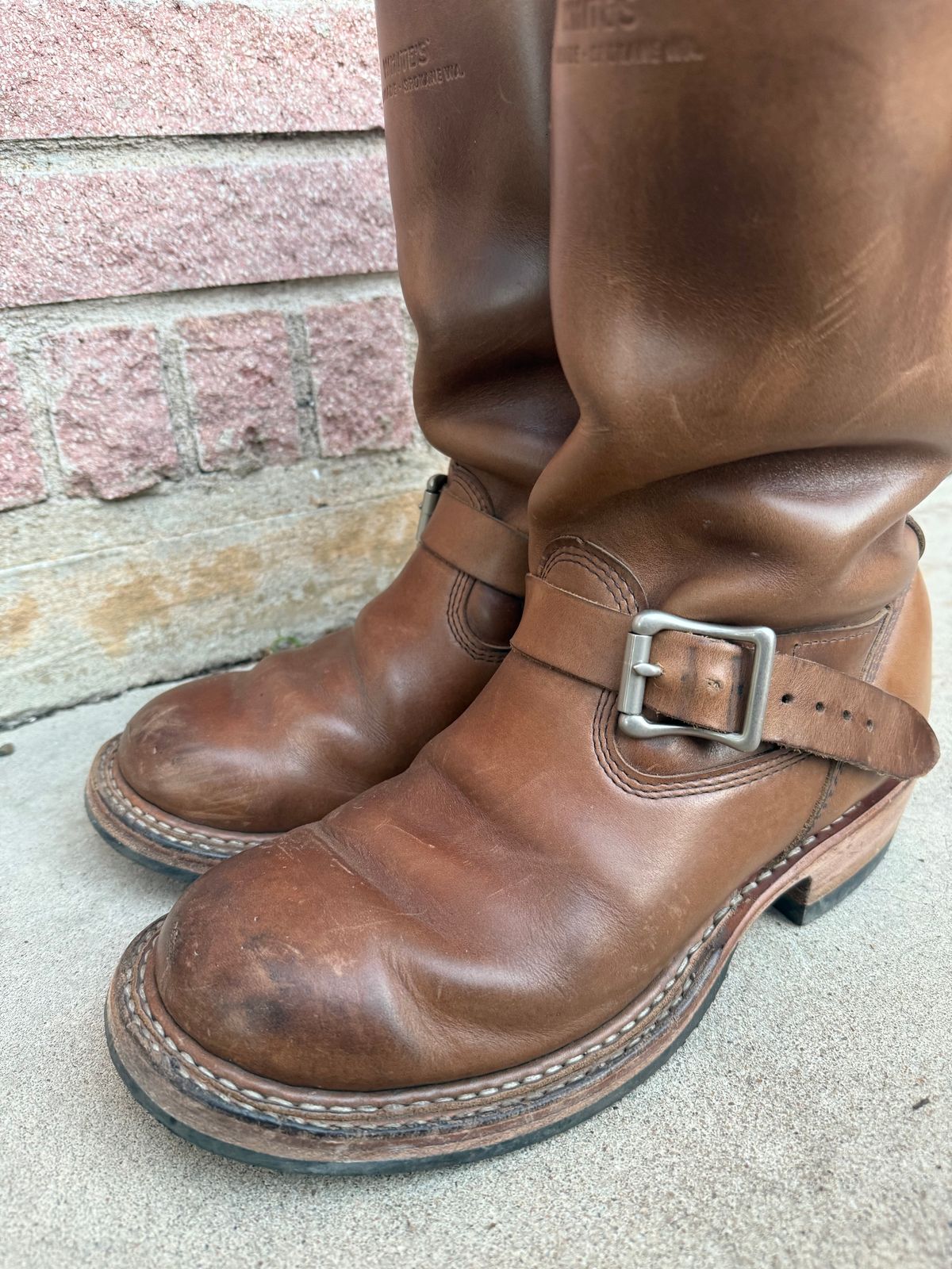 Photo by ludwigvan88 on October 31, 2025 of the White's Nomad Engineer Boots in Horween Natural Chromexcel.
