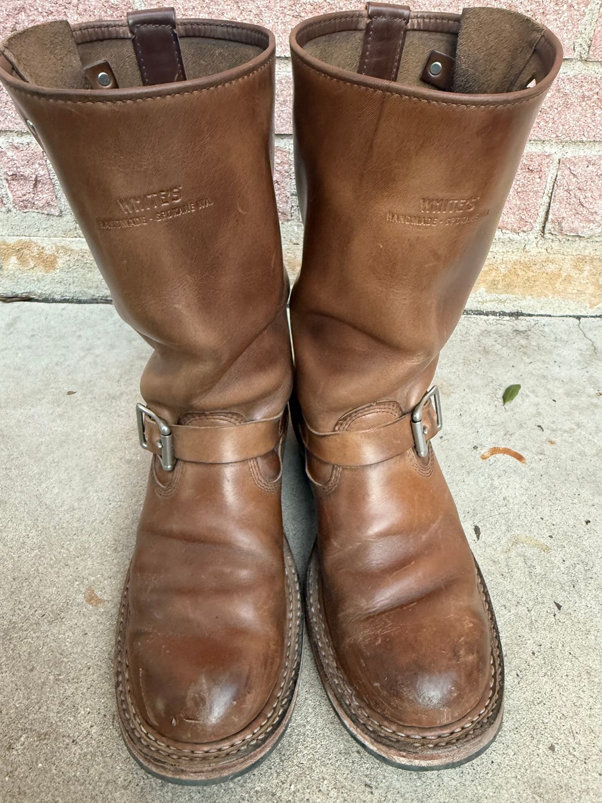 Photo by ludwigvan88 on October 31, 2025 of the White's Nomad Engineer Boots in Horween Natural Chromexcel.
