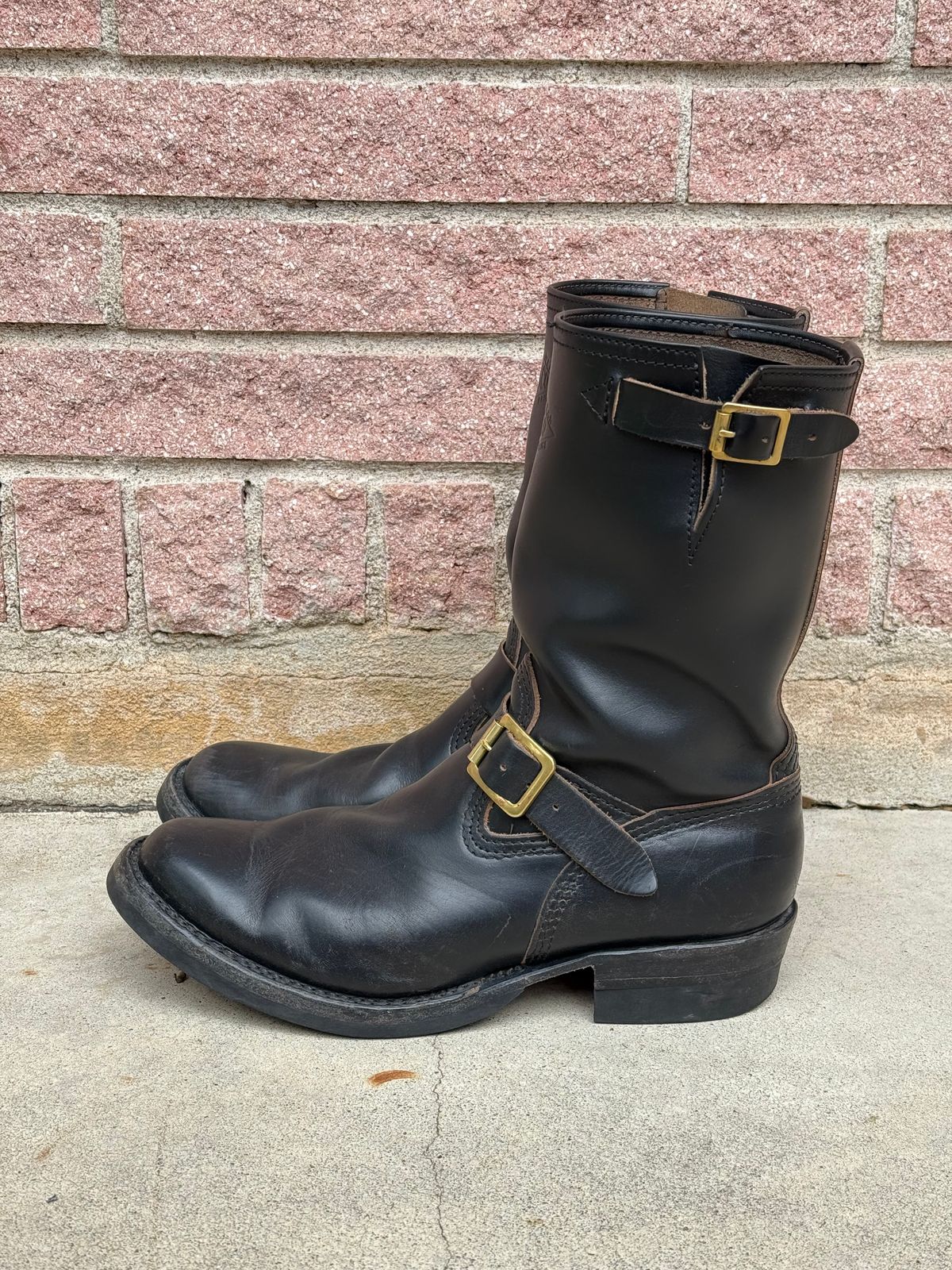 Photo by ludwigvan88 on July 19, 2025 of the Wesco Mister Lou in Horween Black Chromexcel Horsehide.