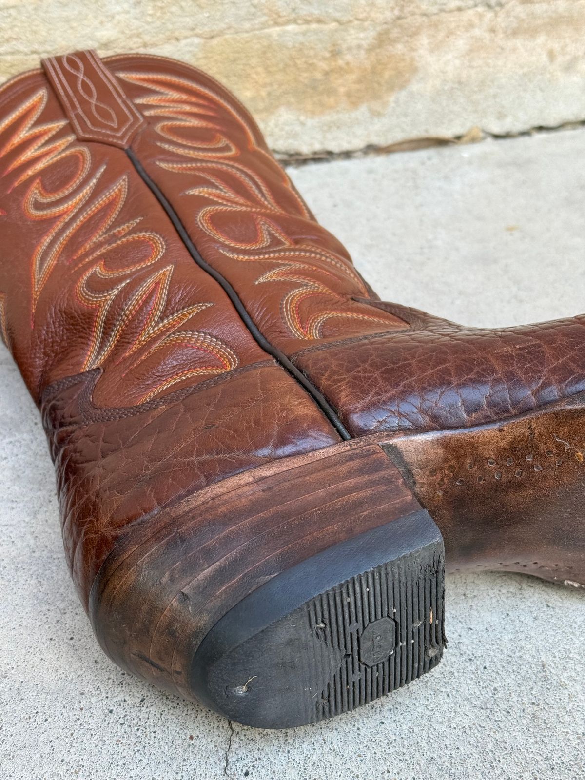 Photo by ludwigvan88 on October 6, 2025 of the Paul Bond Custom Model in Bull Shoulder.