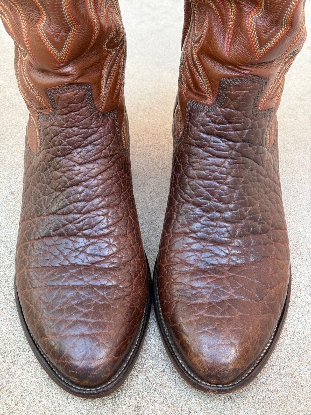 Photo by ludwigvan88 on October 6, 2025 of the Paul Bond Custom Model in Bull Shoulder.