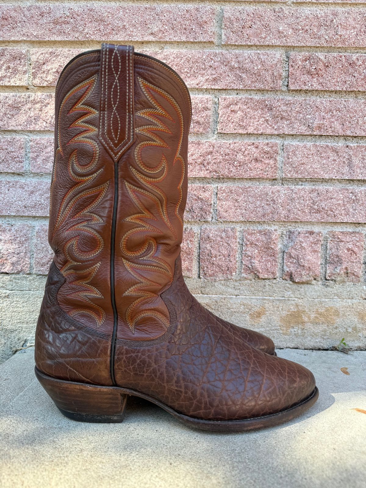 Photo by ludwigvan88 on November 2, 2025 of the Paul Bond Custom Model in Bull Shoulder.