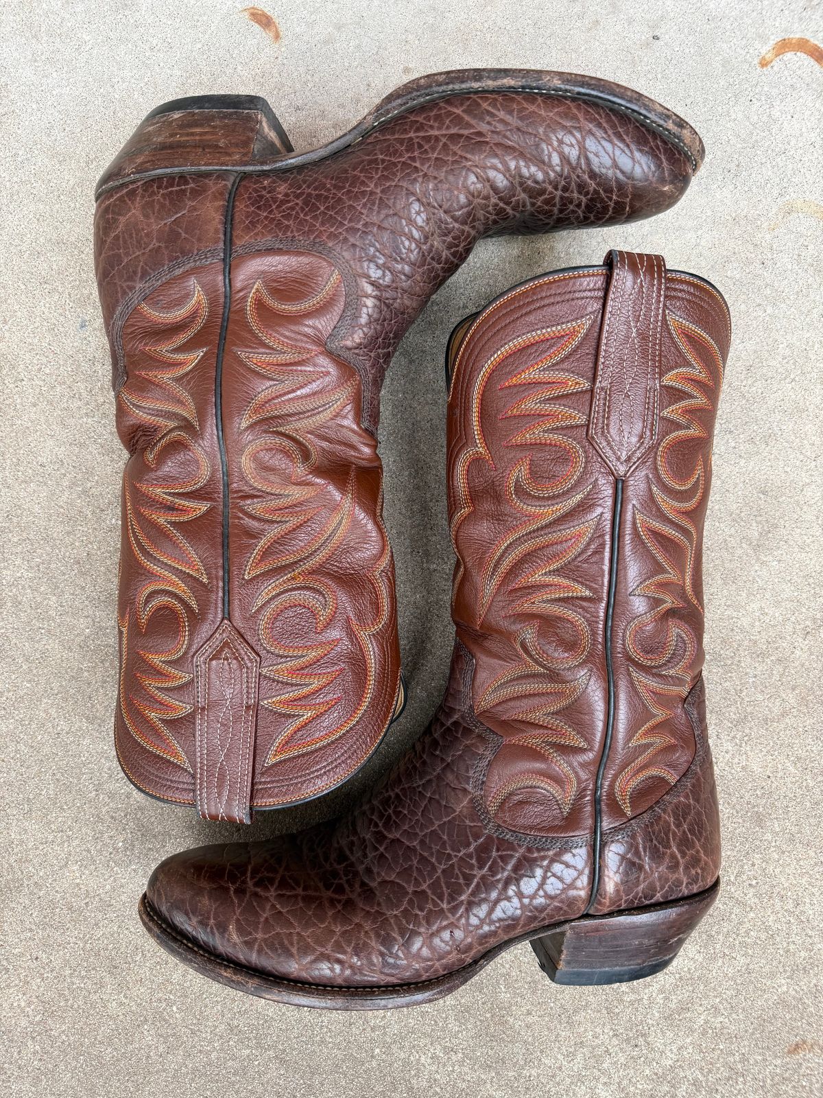 Photo by ludwigvan88 on January 5, 2026 of the Paul Bond Custom Model in Bull Shoulder.