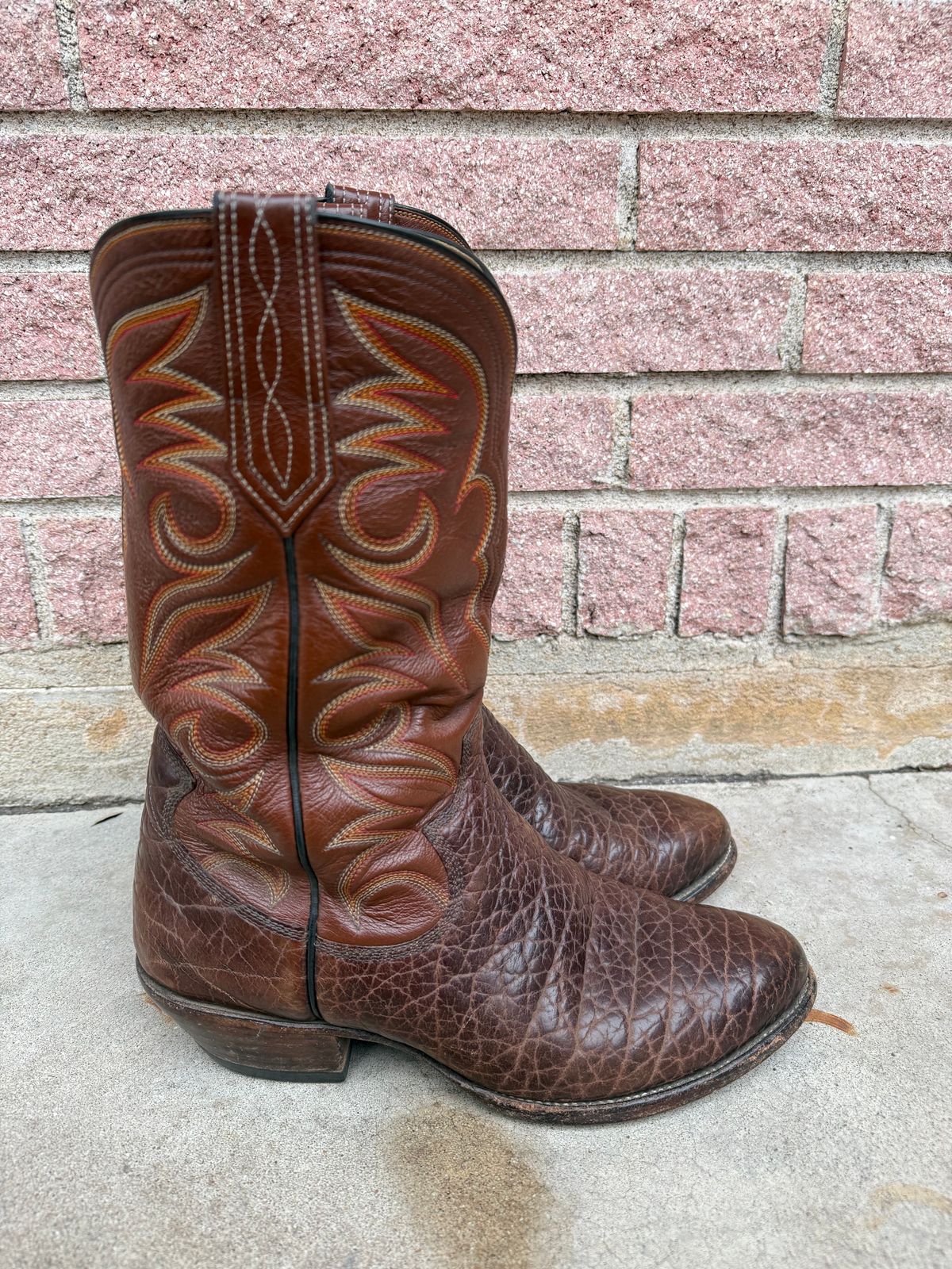 Photo by ludwigvan88 on January 5, 2026 of the Paul Bond Custom Model in Bull Shoulder.