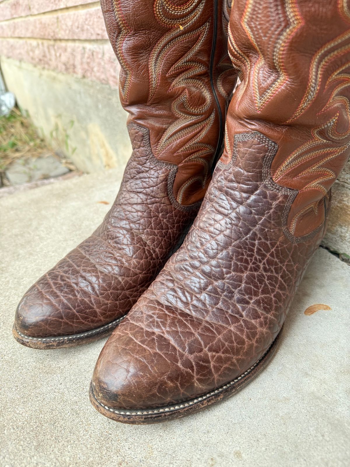 Photo by ludwigvan88 on January 5, 2026 of the Paul Bond Custom Model in Bull Shoulder.