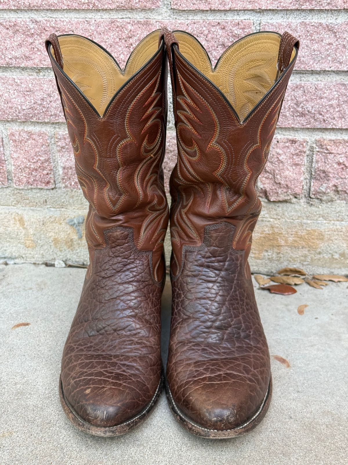 Photo by ludwigvan88 on April 1, 2026 of the Paul Bond Custom Model in Bull Shoulder.