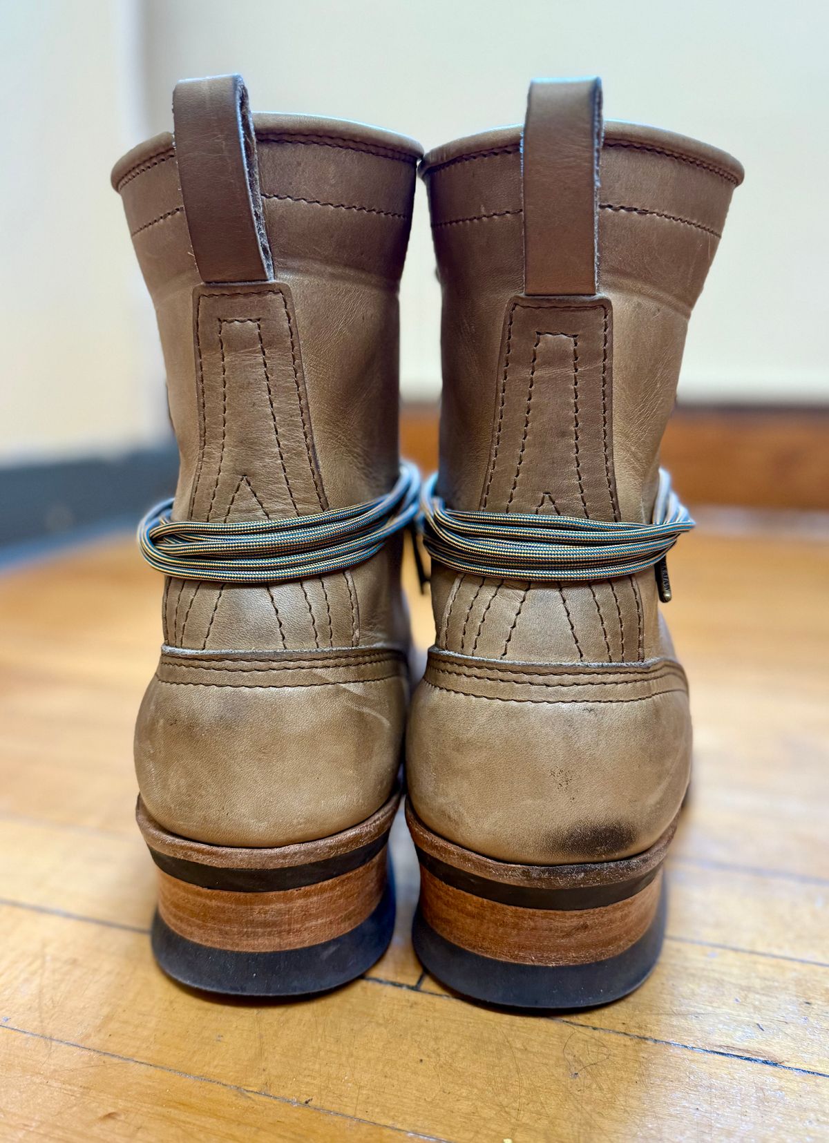 Photo by PublicVanilla7328 on December 4, 2025 of the NICKS BOOTS Ranger in Horweens Sage Chromepak.