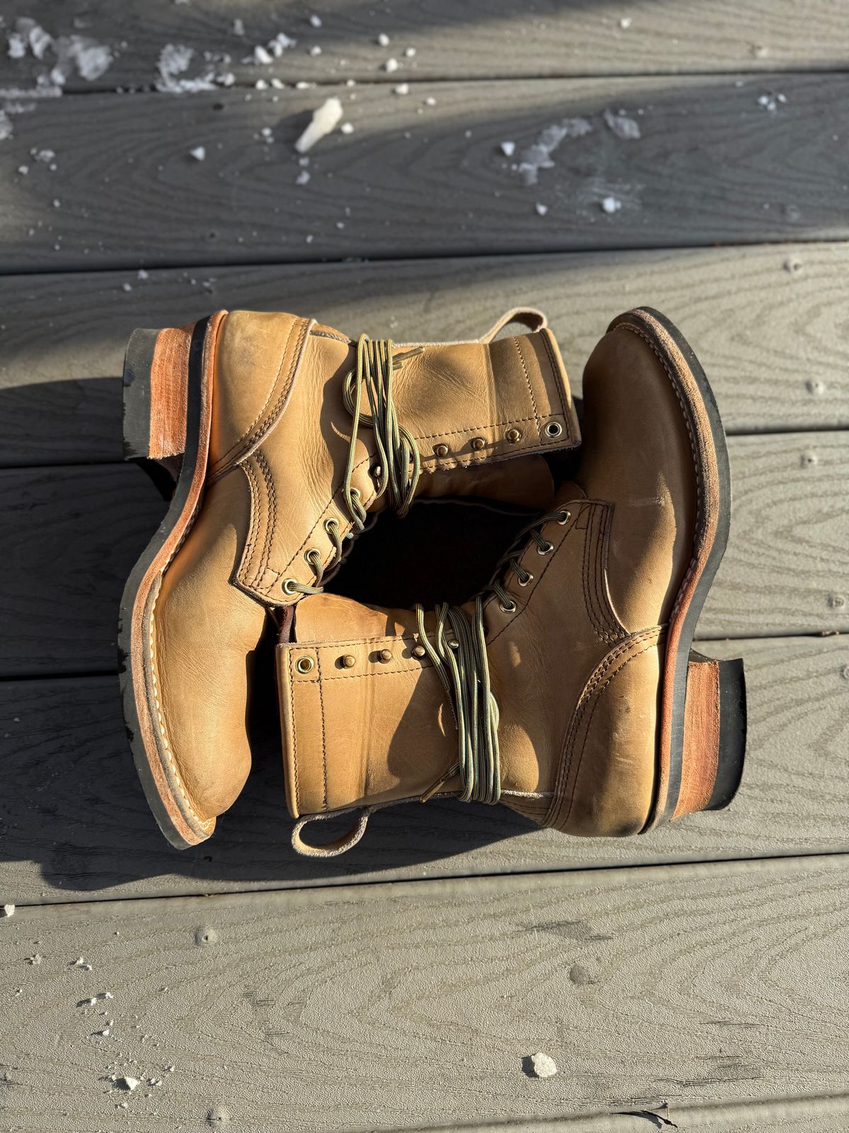 Photo by PublicVanilla7328 on January 4, 2026 of the NICKS BOOTS Ranger in Horweens Sage Chromepak.