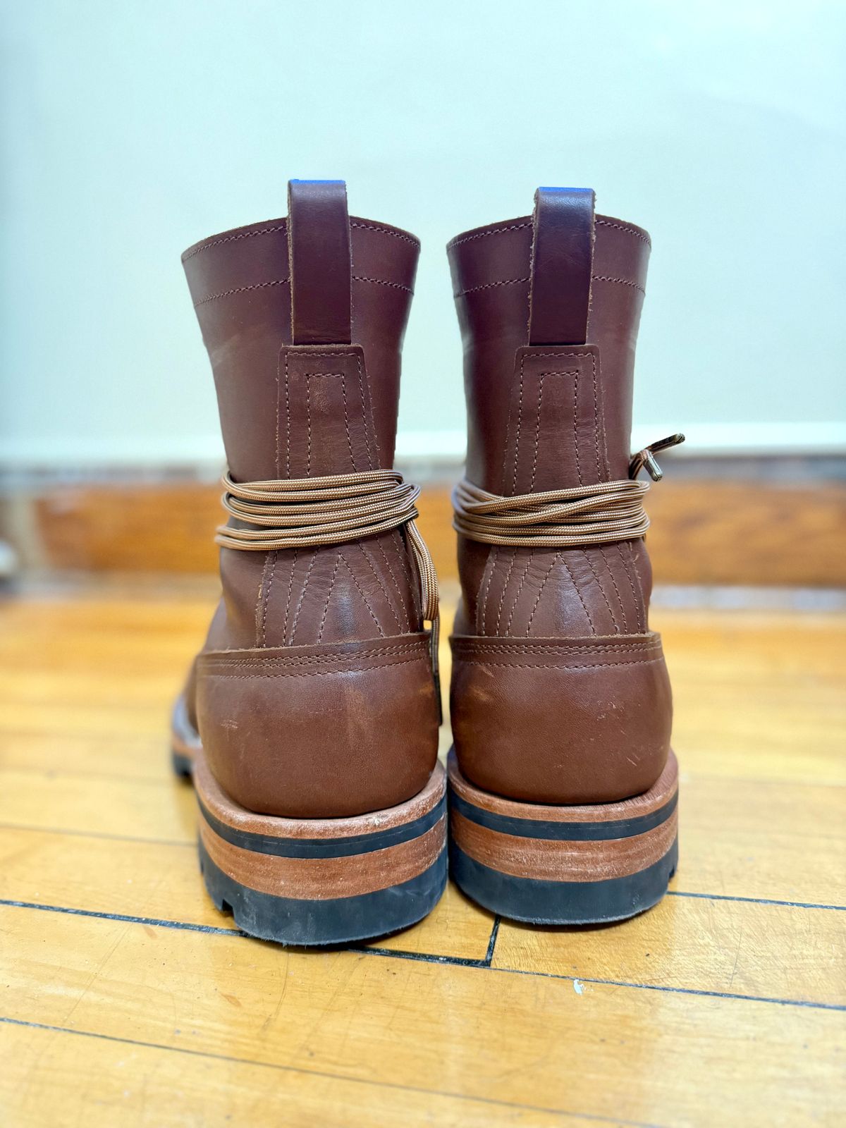 Photo by PublicVanilla7328 on December 5, 2025 of the Nicks Handmade Boots Nicks X Rose Anvil ND2 in 1964 Brown/Brown Waxed Flesh.