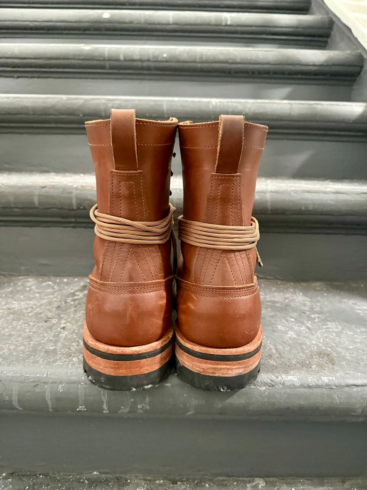 Photo by PublicVanilla7328 on January 6, 2026 of the Nicks Handmade Boots Nicks X Rose Anvil ND2 in 1964 Brown/Brown Waxed Flesh.