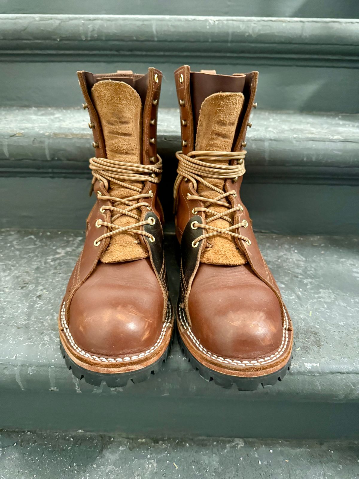Photo by PublicVanilla7328 on January 6, 2026 of the Nicks Handmade Boots Nicks X Rose Anvil ND2 in 1964 Brown/Brown Waxed Flesh.