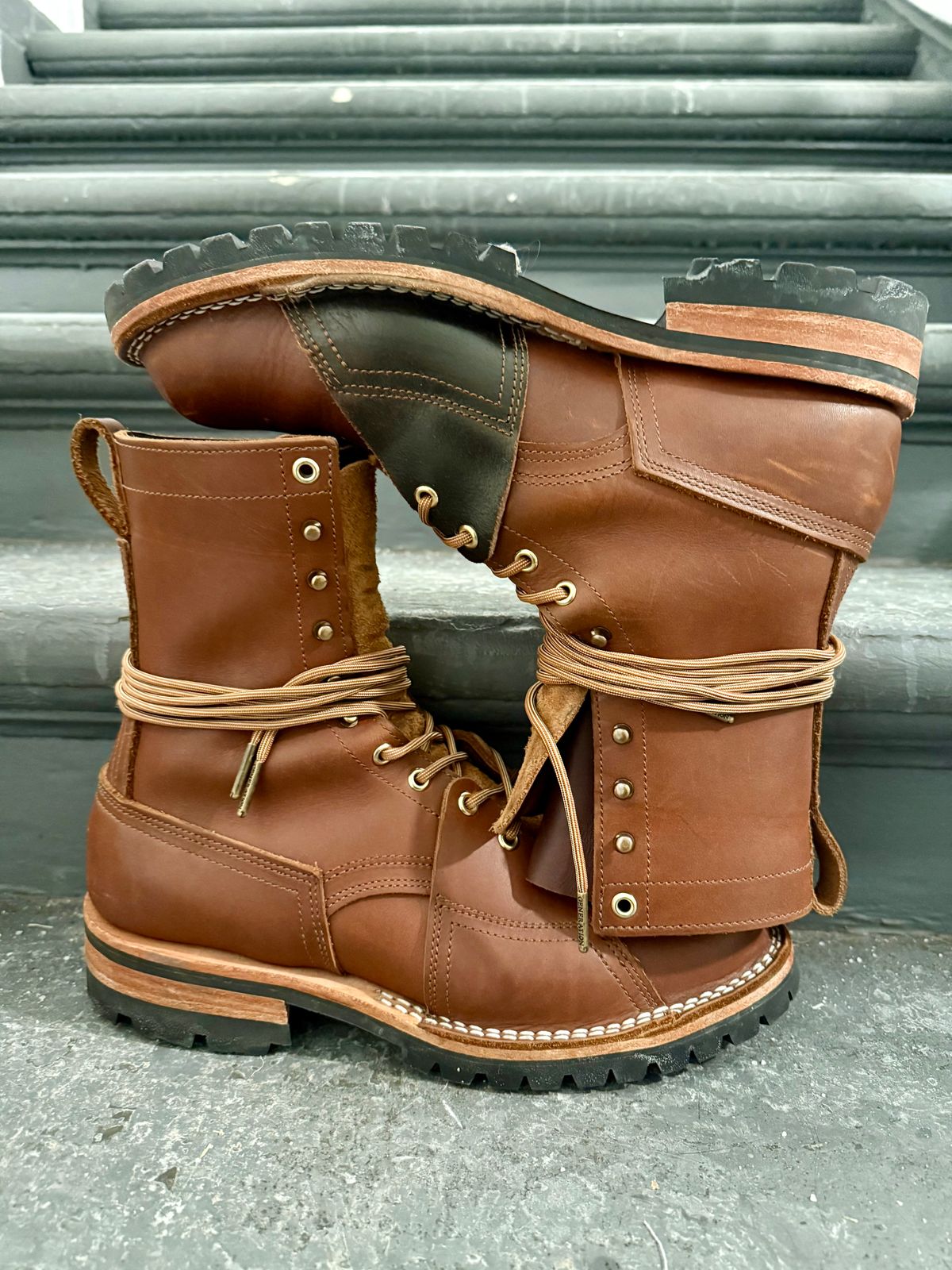 Photo by PublicVanilla7328 on January 6, 2026 of the Nicks Handmade Boots Nicks X Rose Anvil ND2 in 1964 Brown/Brown Waxed Flesh.