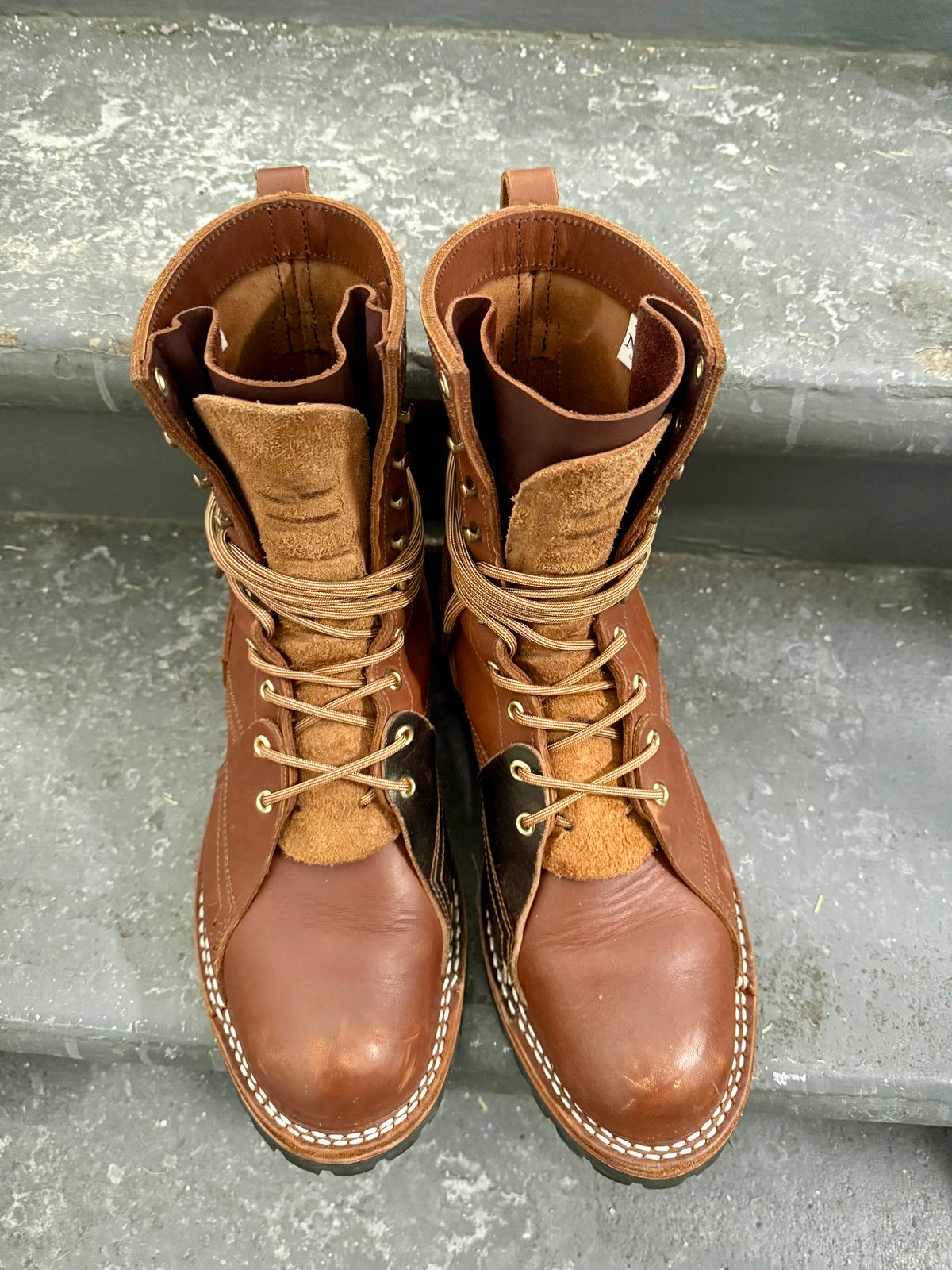 Photo by PublicVanilla7328 on January 6, 2026 of the Nicks Handmade Boots Nicks X Rose Anvil ND2 in 1964 Brown/Brown Waxed Flesh.
