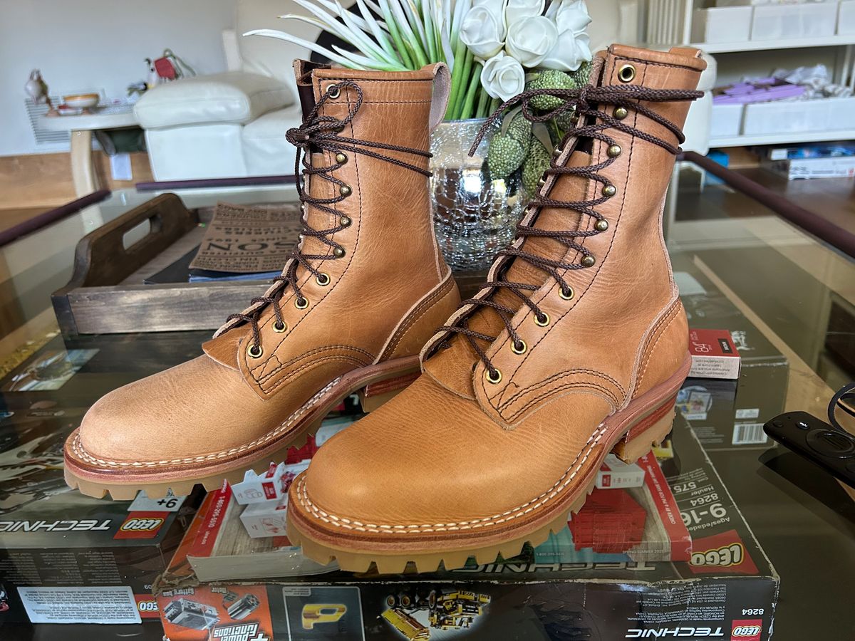 Photo by workman on October 2, 2025 of the Nicks DomePro in Horween Light Natural Dublin.