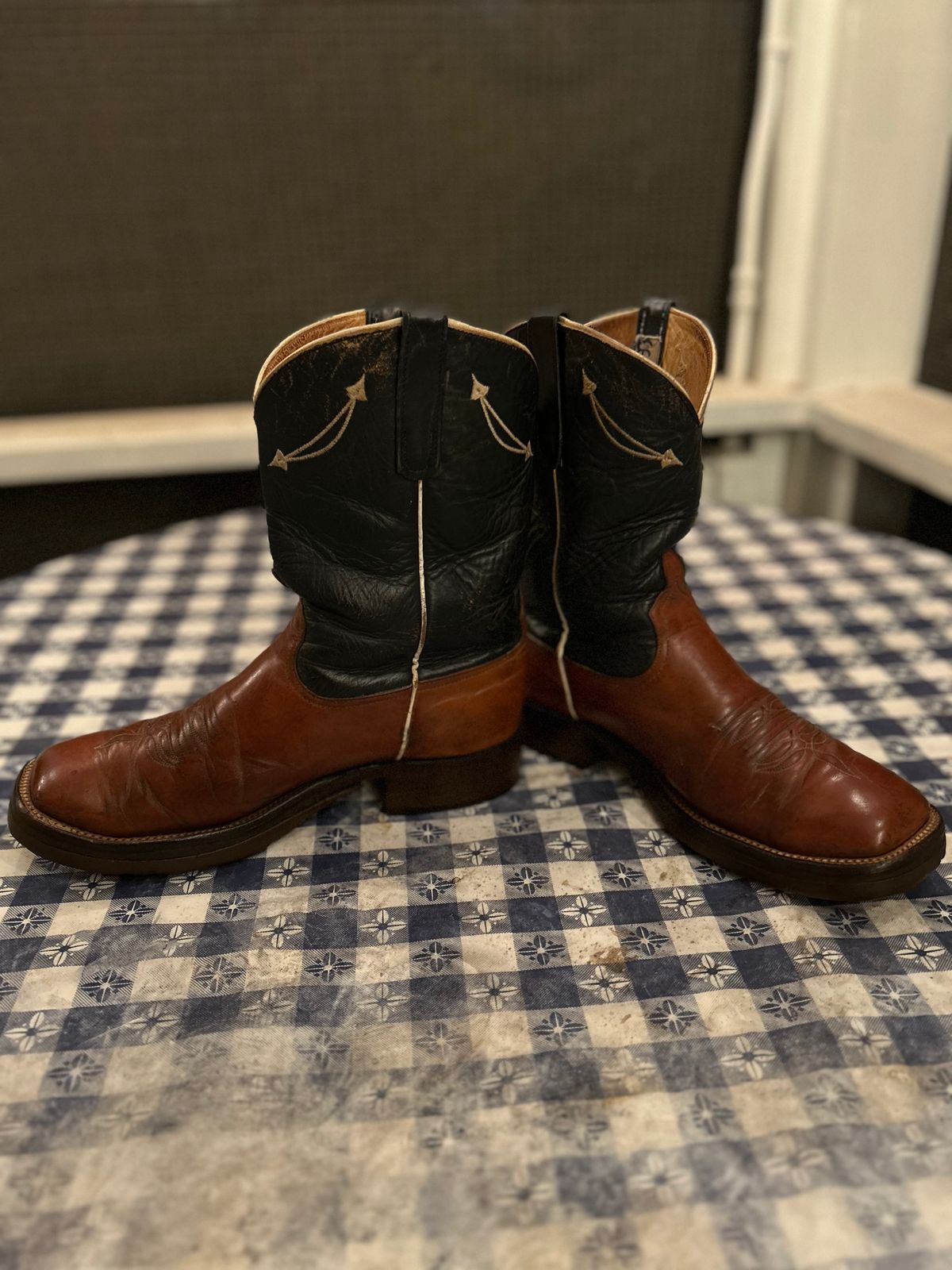 Photo by gsgarza on August 31, 2025 of the Anderson Bean S1006 in Unknown Leather.