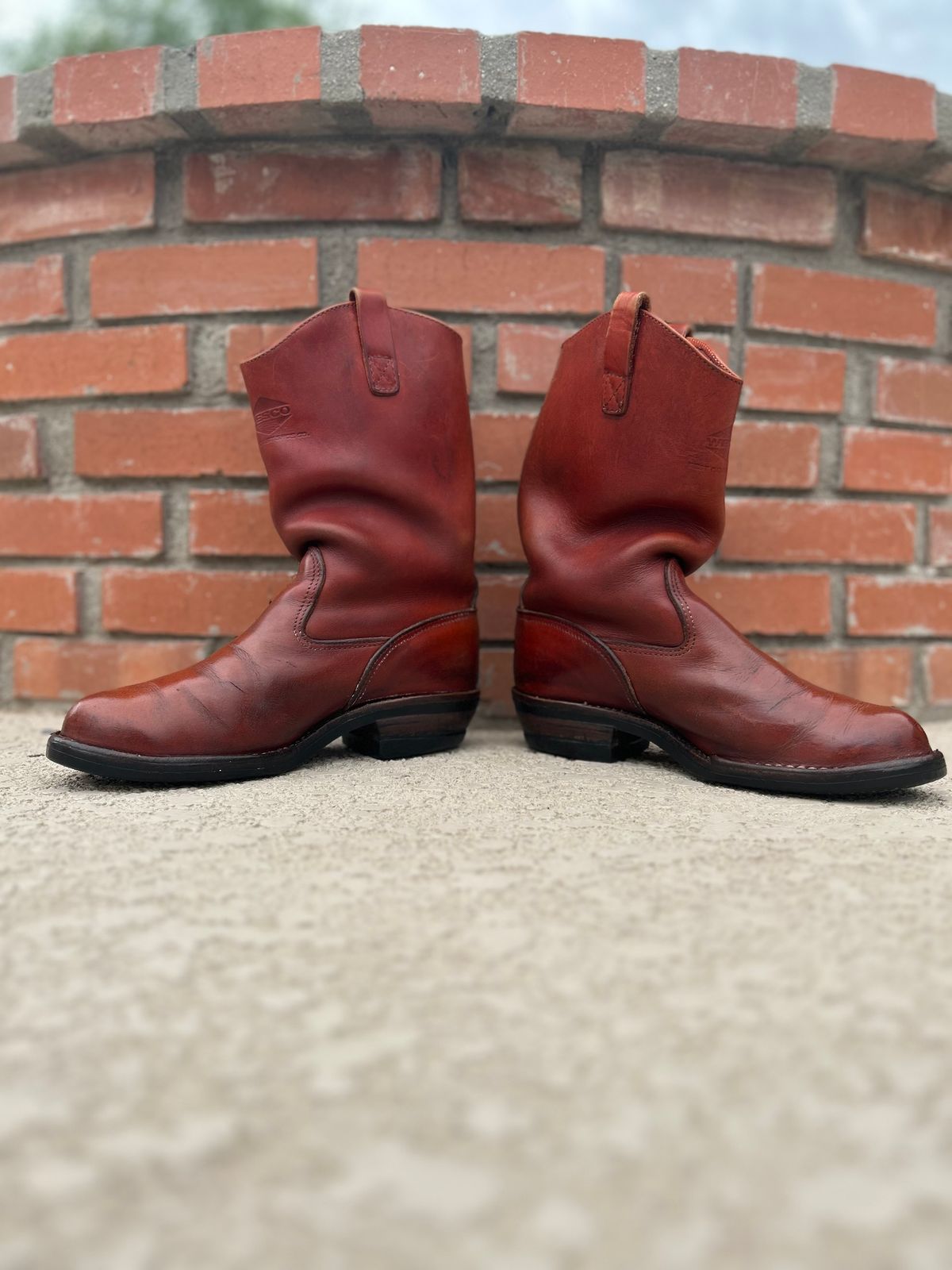 Photo by gsgarza on September 4, 2025 of the Wesco Morrison in Seidel Redwood Oil Tan.