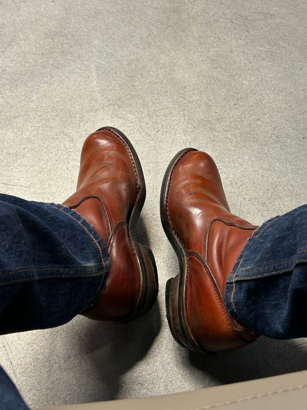 Photo by gsgarza on September 15, 2025 of the Wesco Morrison in Seidel Redwood Oil Tan.