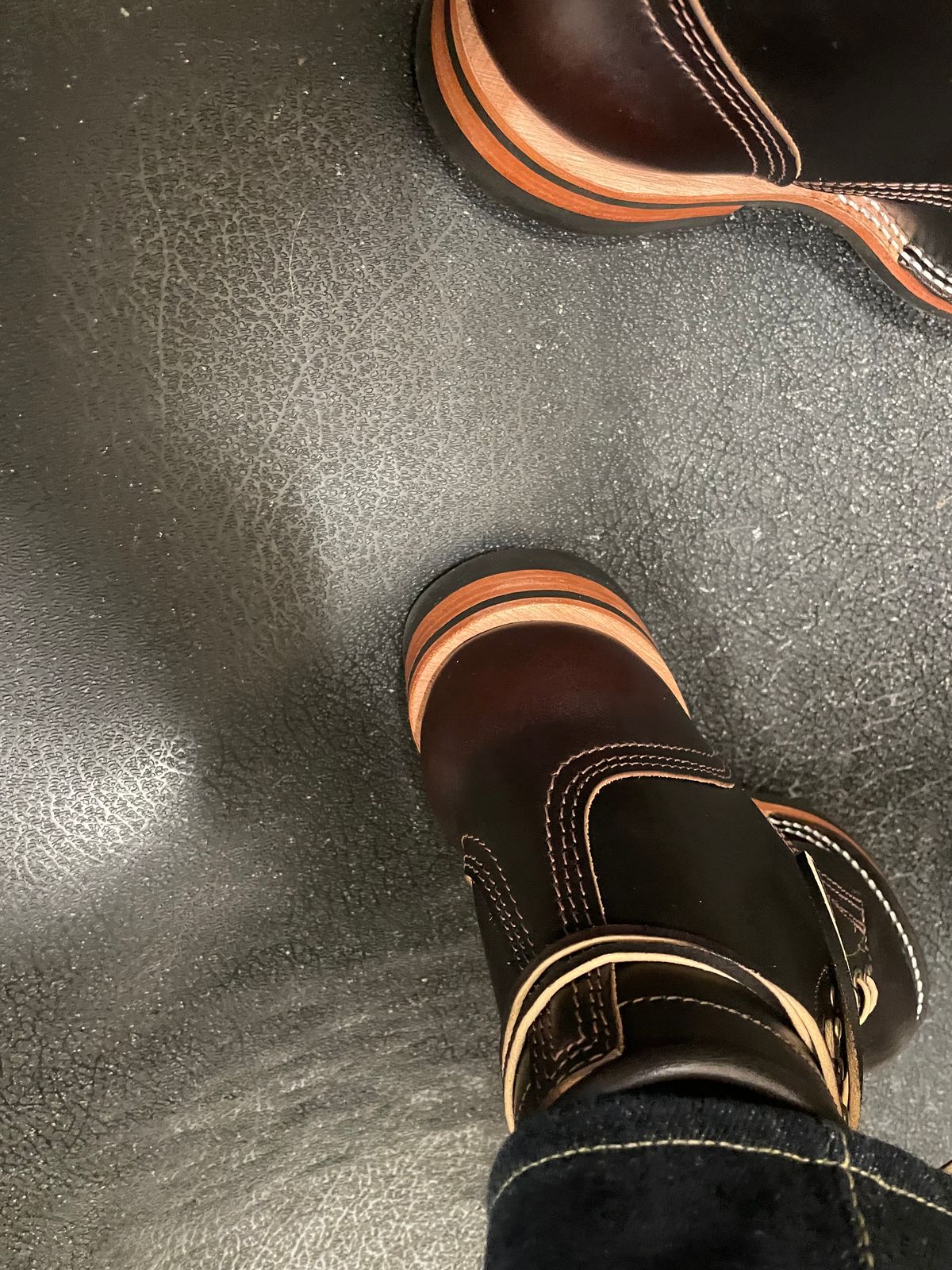 Photo by MRB on May 27, 2025 of the Nicks Nicks X Parkhurst V3 in Wickett And Craig Double Stuffed Walnut.