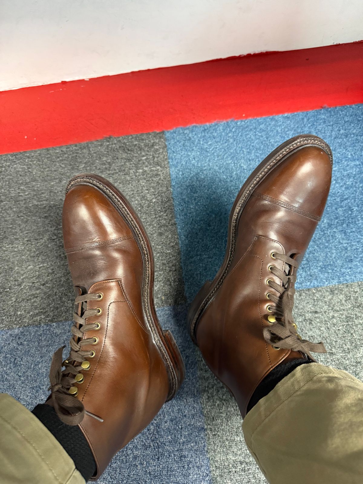 Photo by FoxyG123 on April 22, 2026 of the Grant Stone Cap Toe Boot in Horween Crimson Chromexcel.