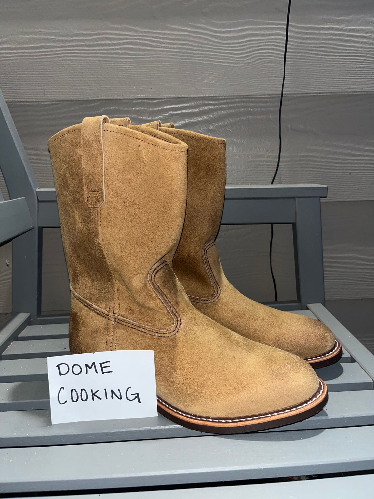 Photo by SpaceCowboy34 on November 1, 2025 of the Red Wing 8060 in S.B. Foot Hawthorne Muleskinner.