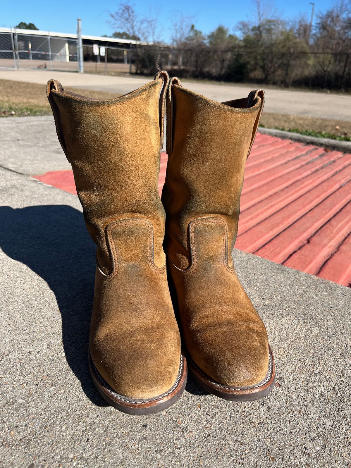 Photo by SpaceCowboy34 on February 5, 2026 of the Red Wing 8060 in S.B. Foot Hawthorne Muleskinner.