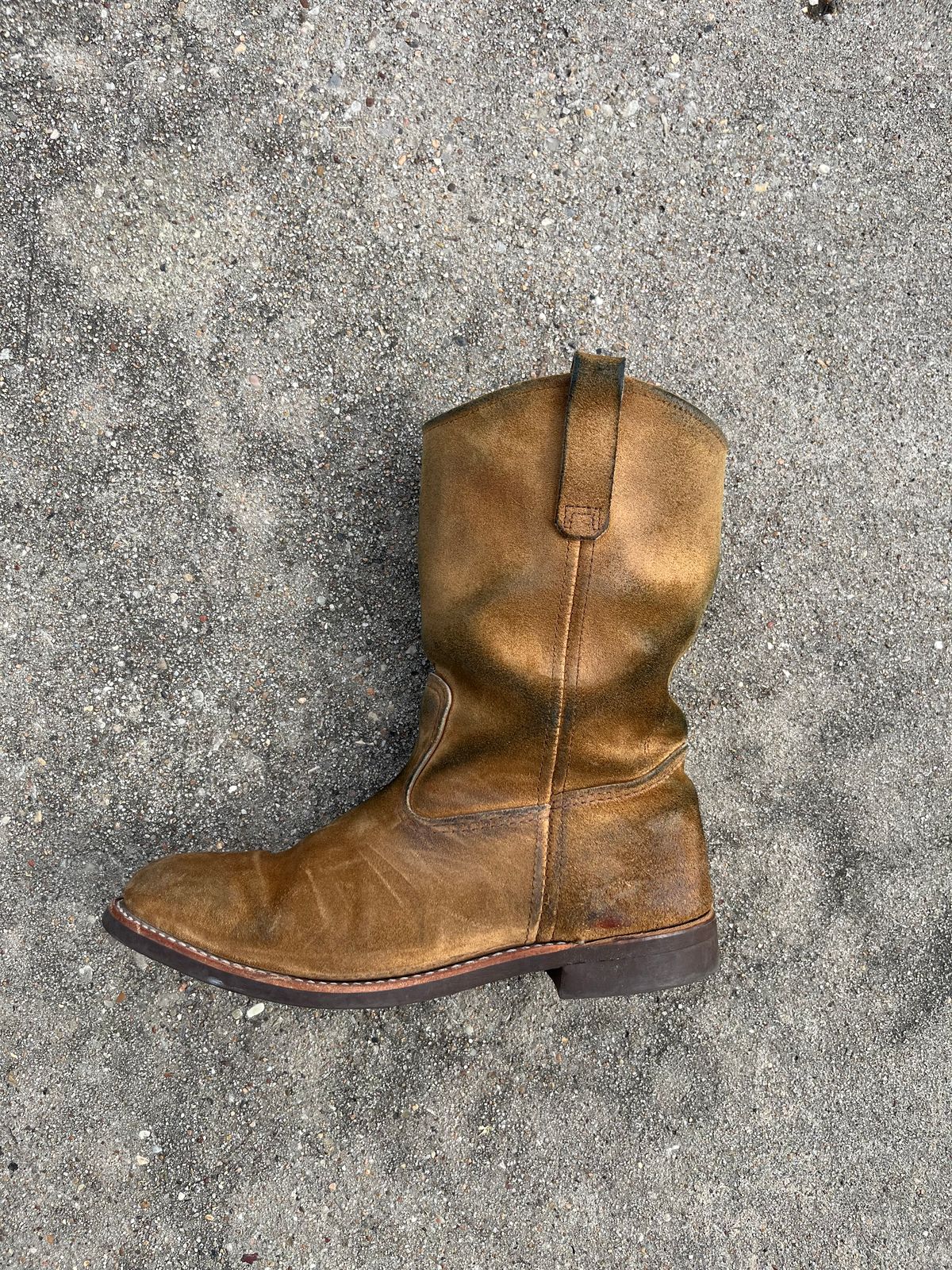 Photo by SpaceCowboy34 on March 5, 2026 of the Red Wing 8060 in S.B. Foot Hawthorne Muleskinner.