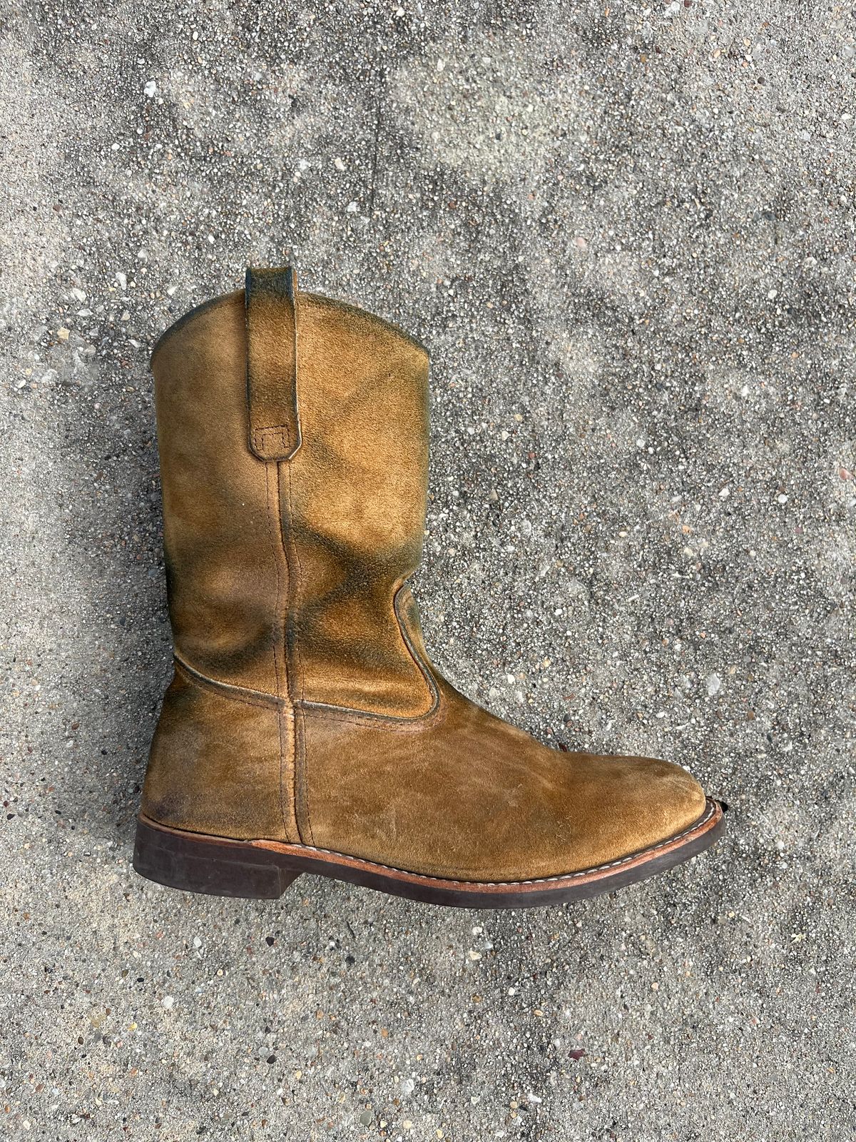 Photo by SpaceCowboy34 on March 5, 2026 of the Red Wing 8060 in S.B. Foot Hawthorne Muleskinner.