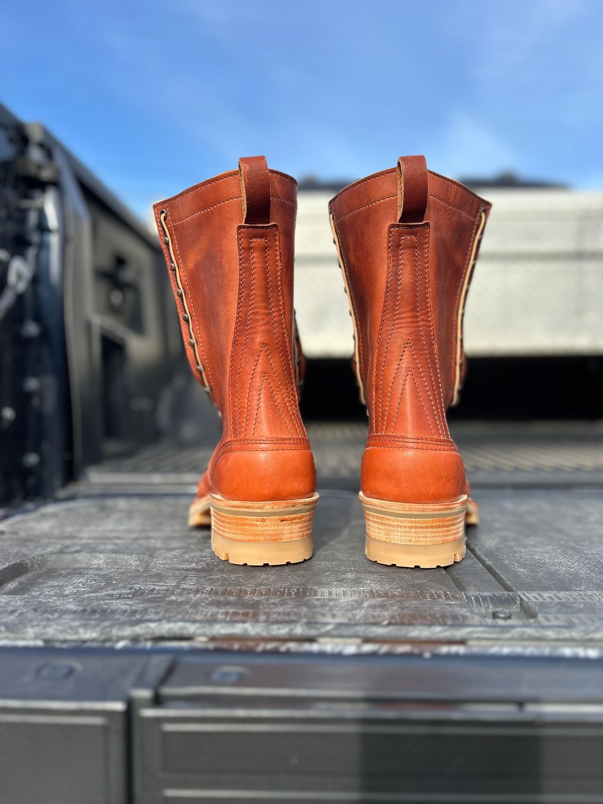 Photo by IronsharpensIron on September 30, 2025 of the Nicks BuilderPro in Horween English Tan Dublin.