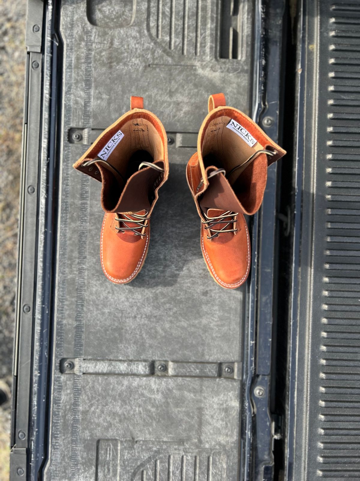 Photo by IronsharpensIron on September 30, 2025 of the Nicks BuilderPro in Horween English Tan Dublin.