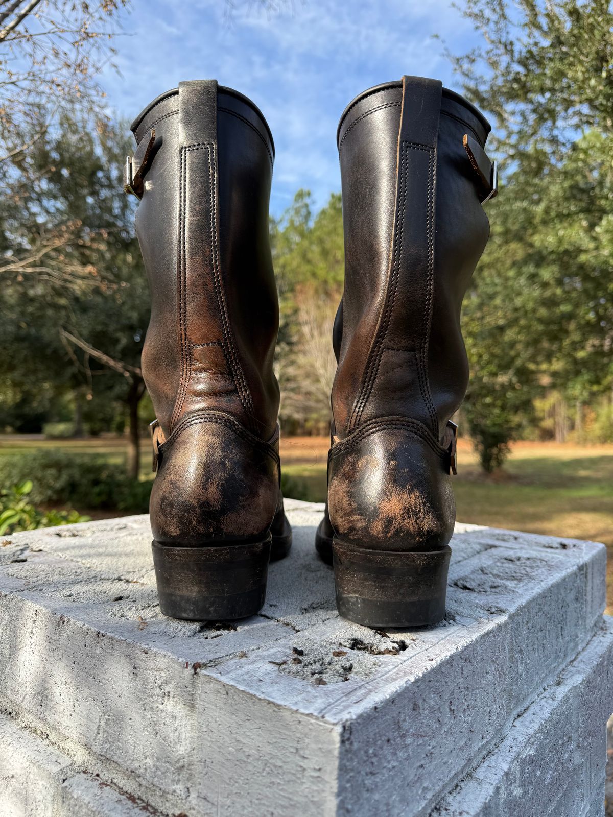 Photo by Bungholio91 on December 29, 2025 of the Zerrows Type One in Maryam Black Horsebutt.