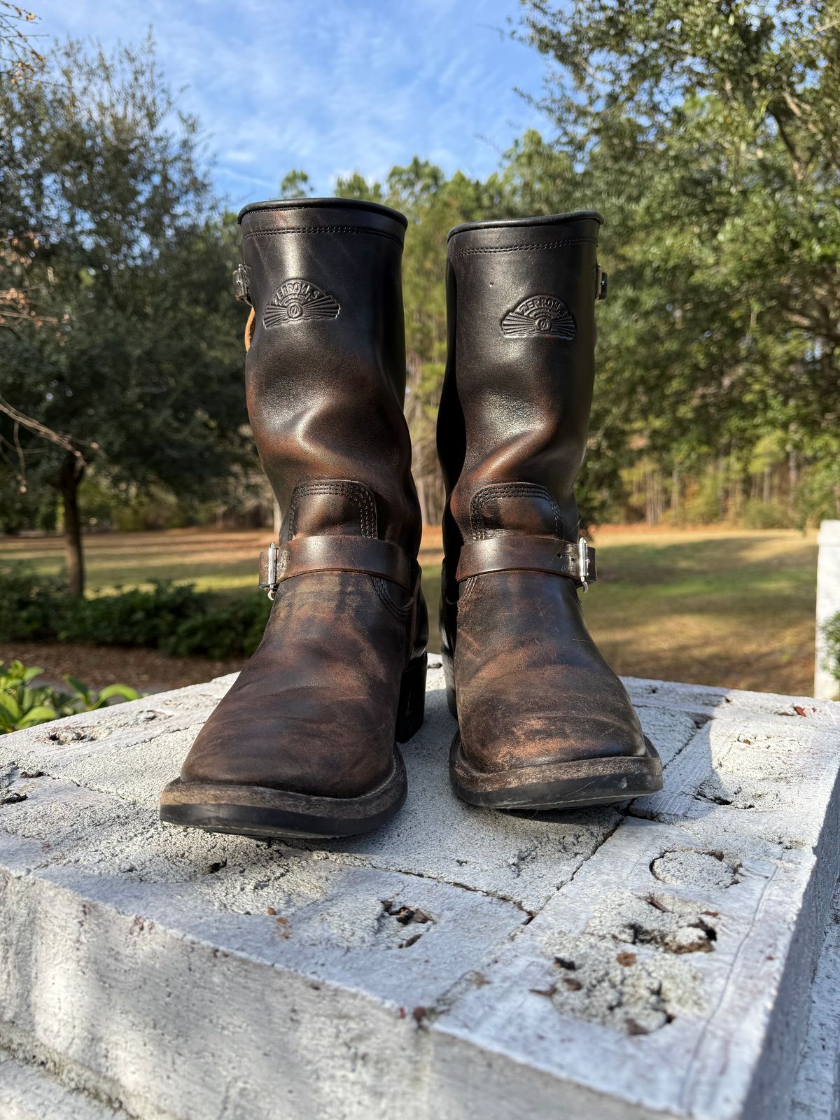 Photo by Bungholio91 on December 29, 2025 of the Zerrows Type One in Maryam Black Horsebutt.