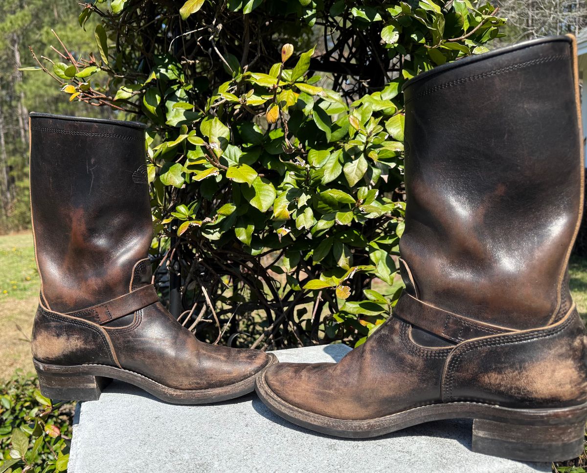 Photo by Bungholio91 on March 2, 2026 of the Zerrows Type One in Maryam Black Horsebutt.