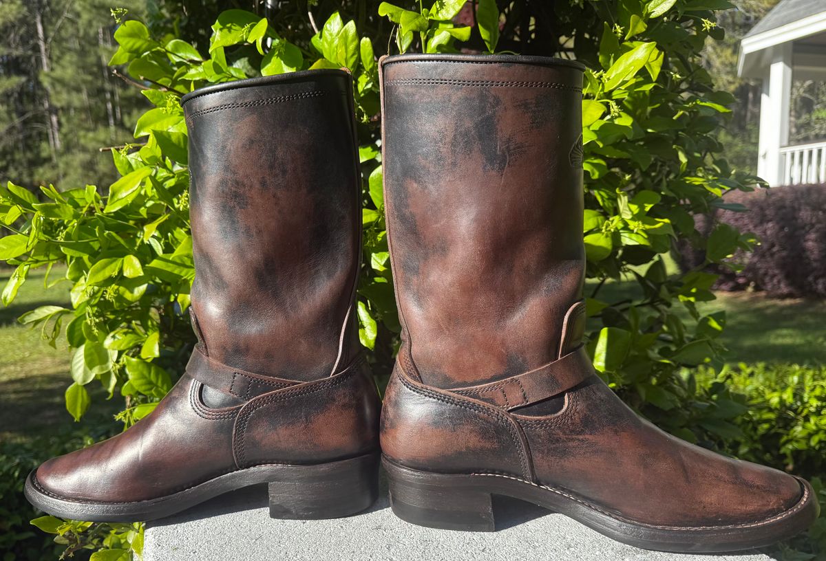 Photo by Bungholio91 on April 4, 2026 of the Zerrows Type One in Maryam Black Horsebutt.